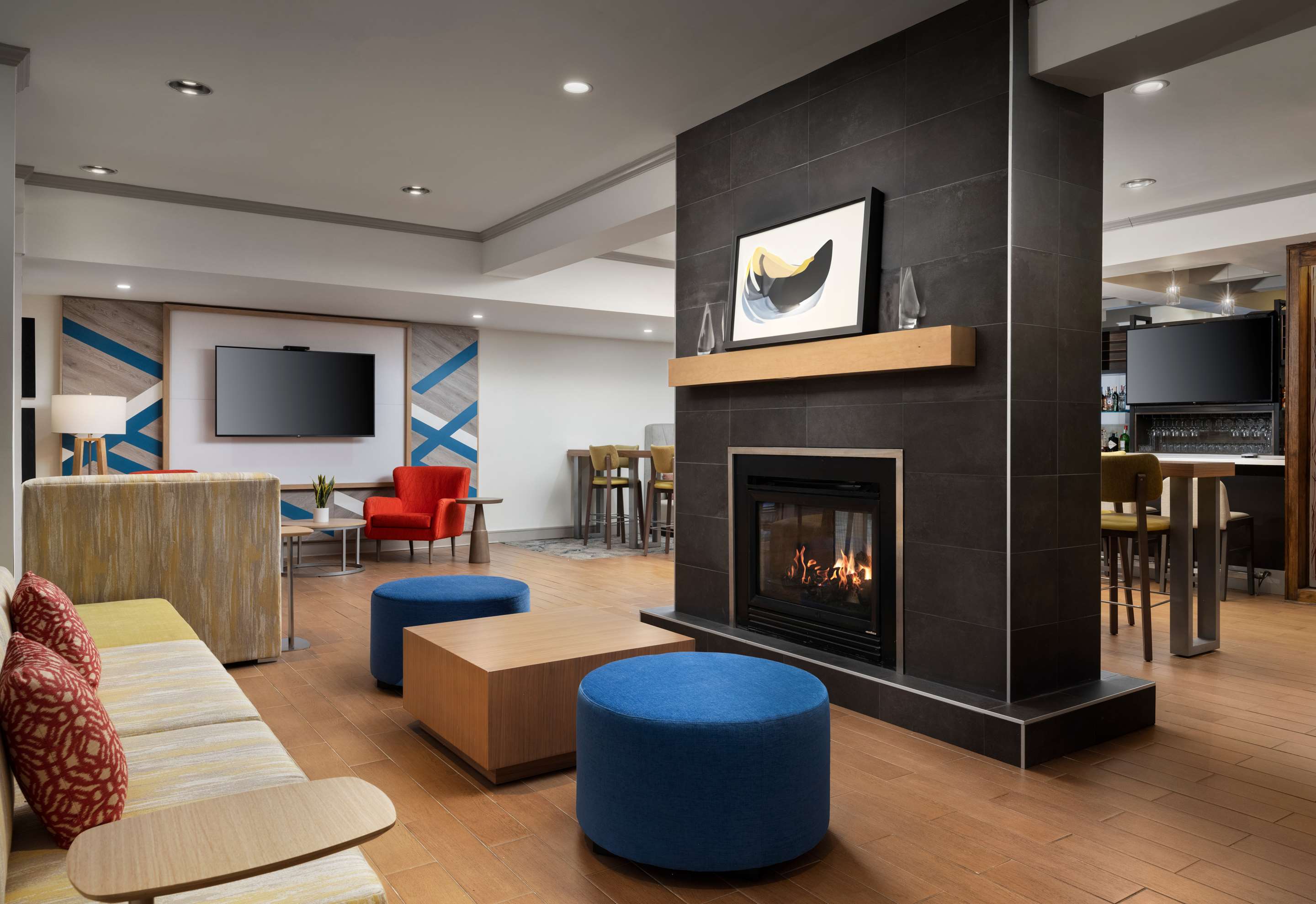 Lobby | Hilton Garden Inn Boston-Burlington