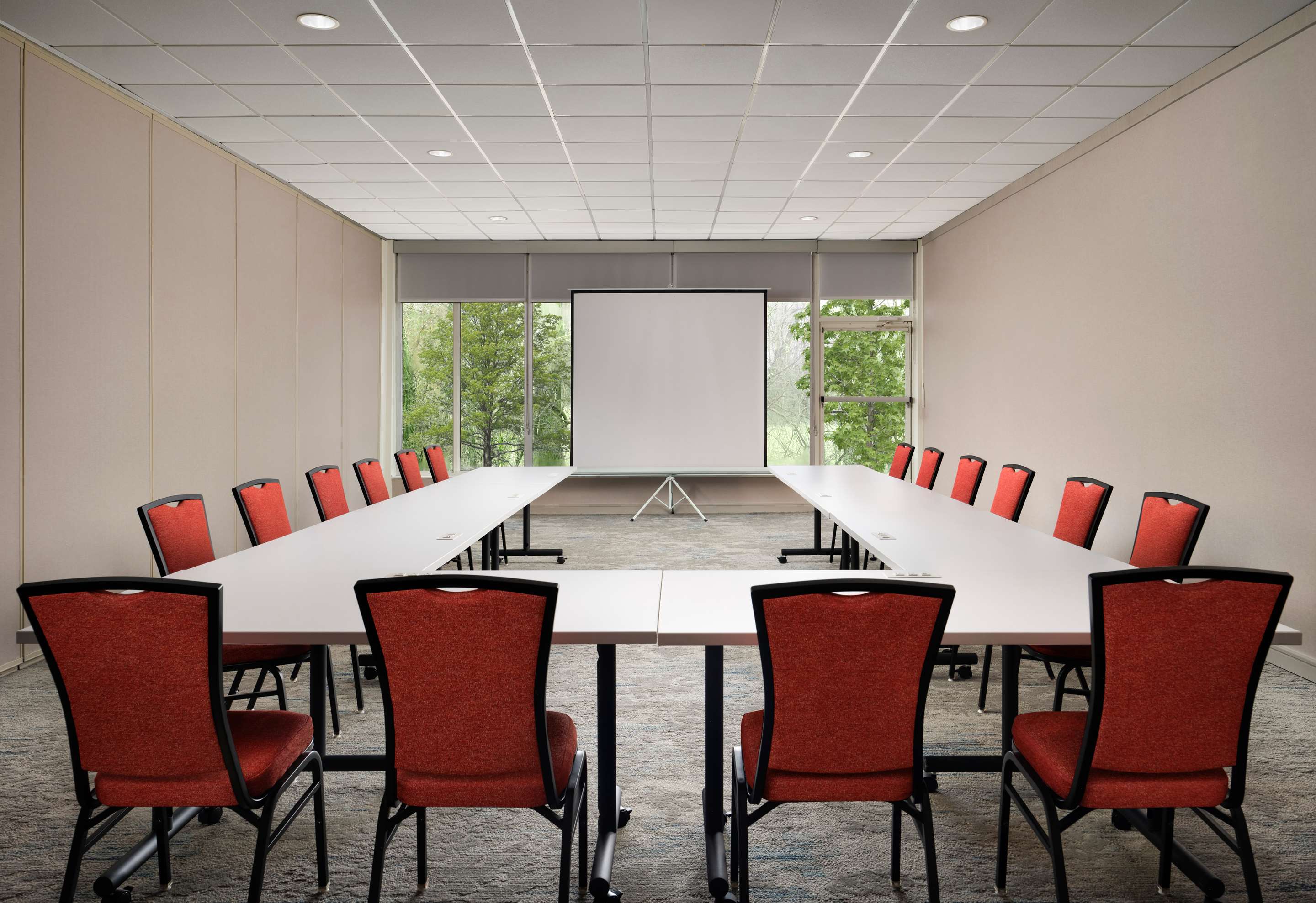 Meeting Room | Hilton Garden Inn Boston-Burlington