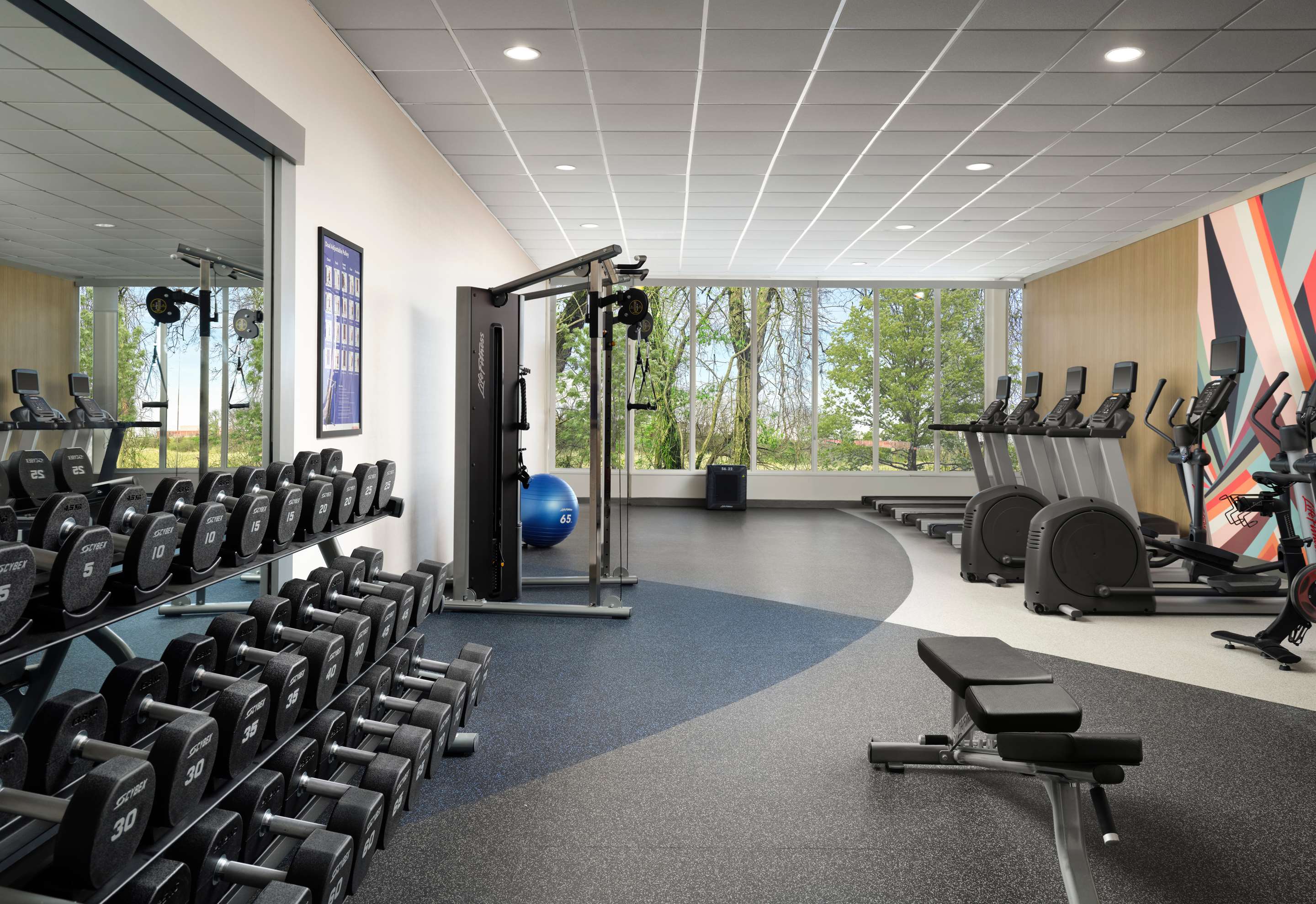 Health club fitness center gym | Hilton Garden Inn Boston-Burlington