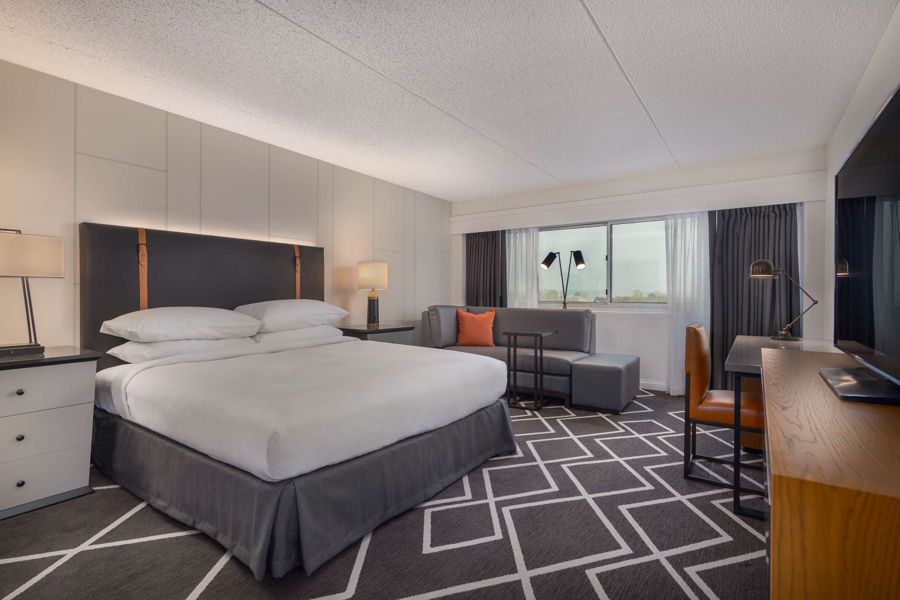 Guest room