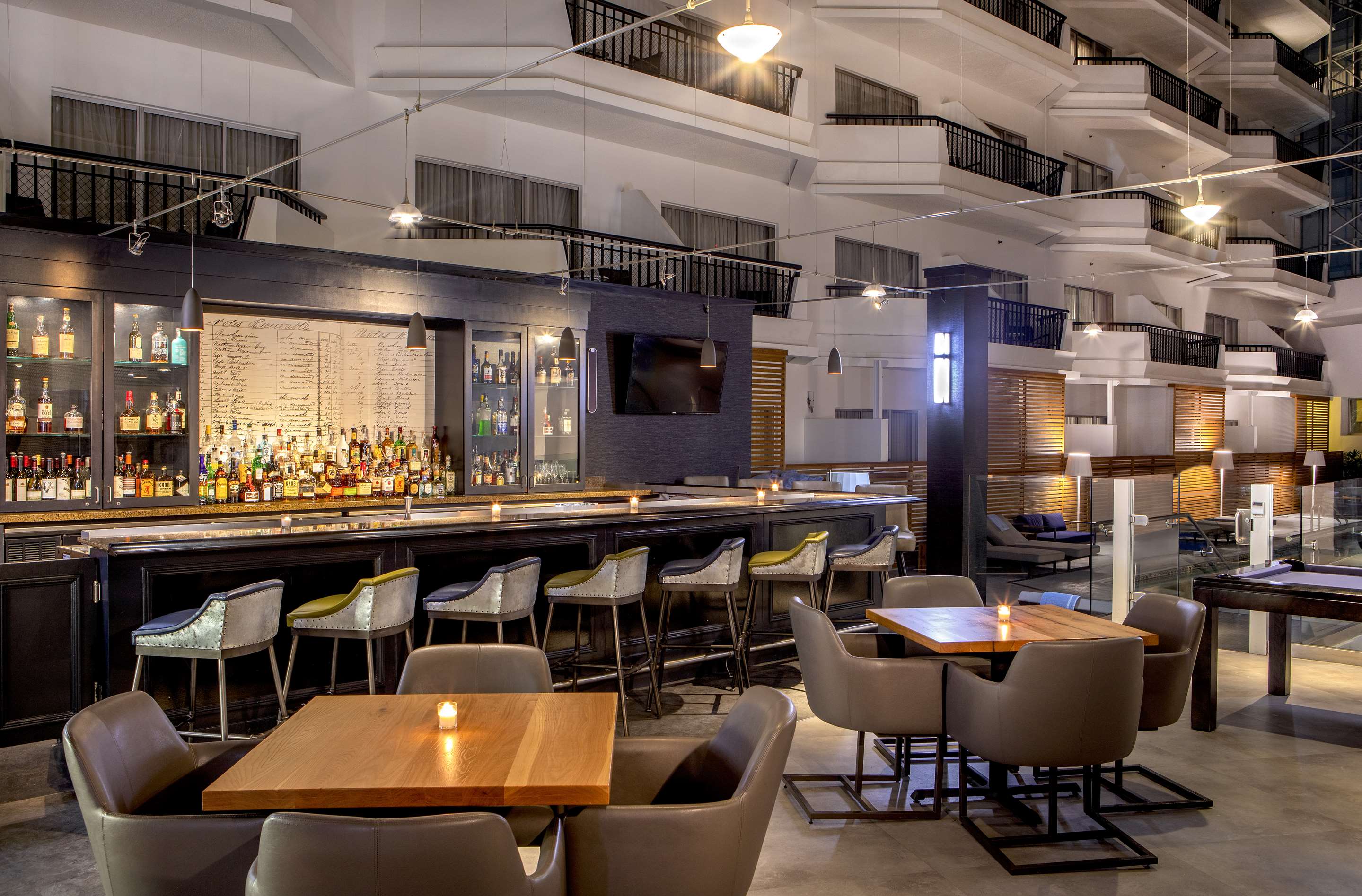 BarLounge | Hilton Boston/Woburn