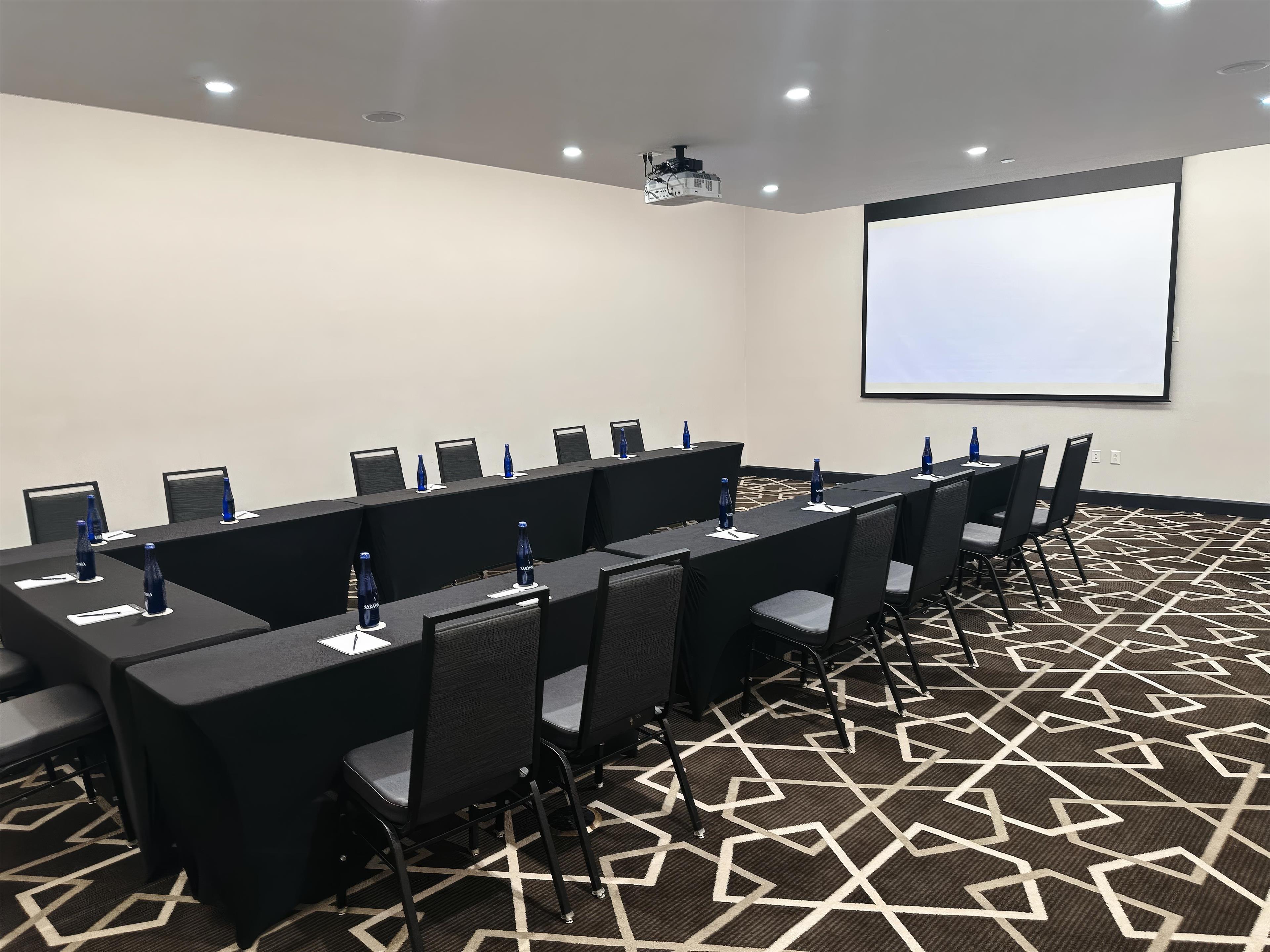 Meeting Room | Hilton Boston/Woburn