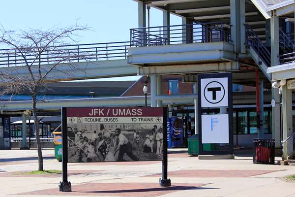 Exterior view - DoubleTree by Hilton Hotel Bayside Boston - I-93, Exit 14
