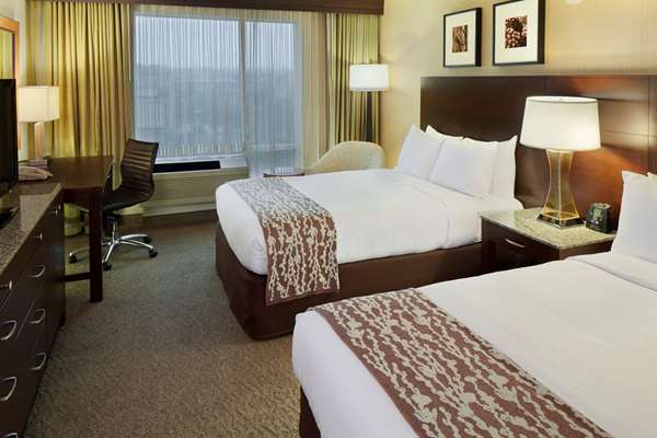  - DoubleTree by Hilton Hotel Bayside Boston - I-93, Exit 14