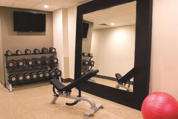 Fitness/ Exercise Room - DoubleTree by Hilton Hotel Downtown Boston