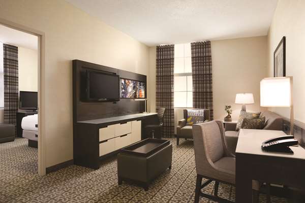  - DoubleTree by Hilton Hotel Downtown Boston