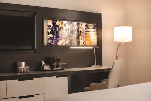  - DoubleTree by Hilton Hotel Downtown Boston