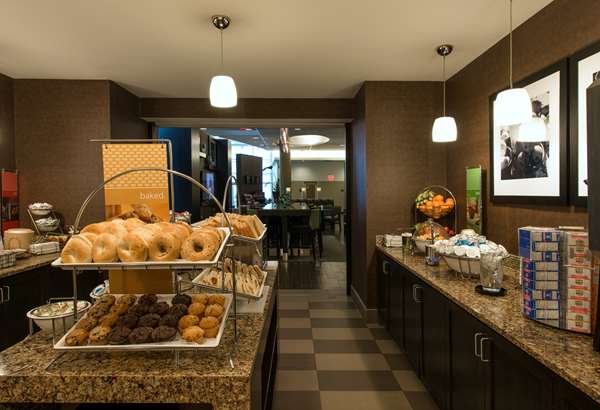 Restaurant - Hampton Inn & Suites Boston