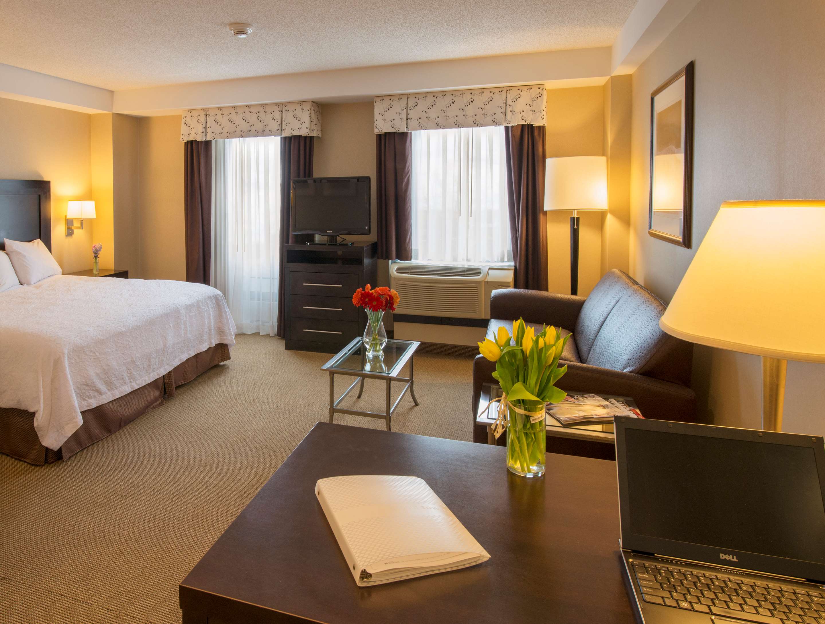 Guest room