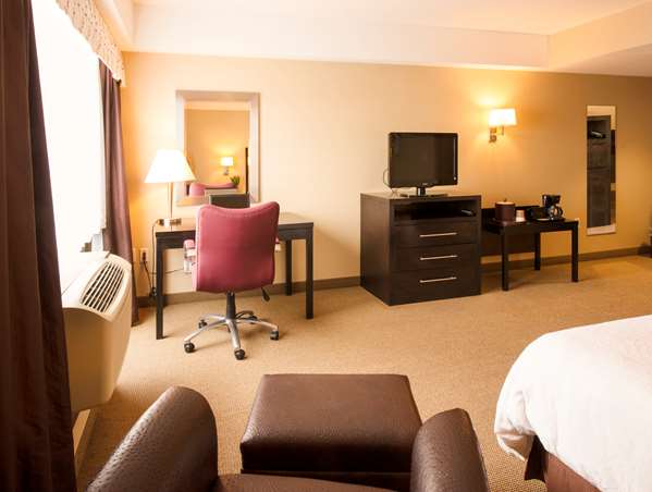  - Hampton Inn & Suites Boston