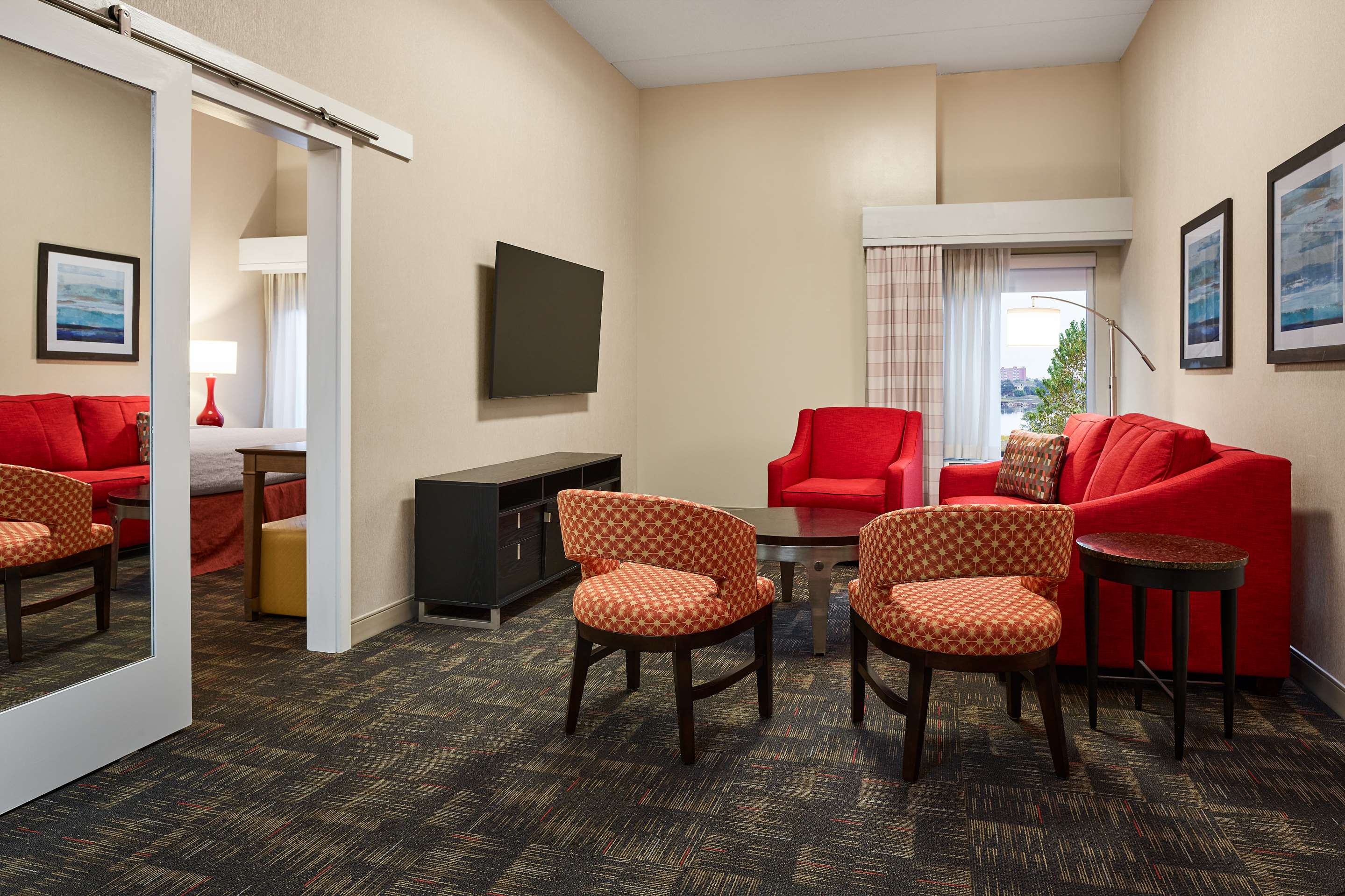 Guest room