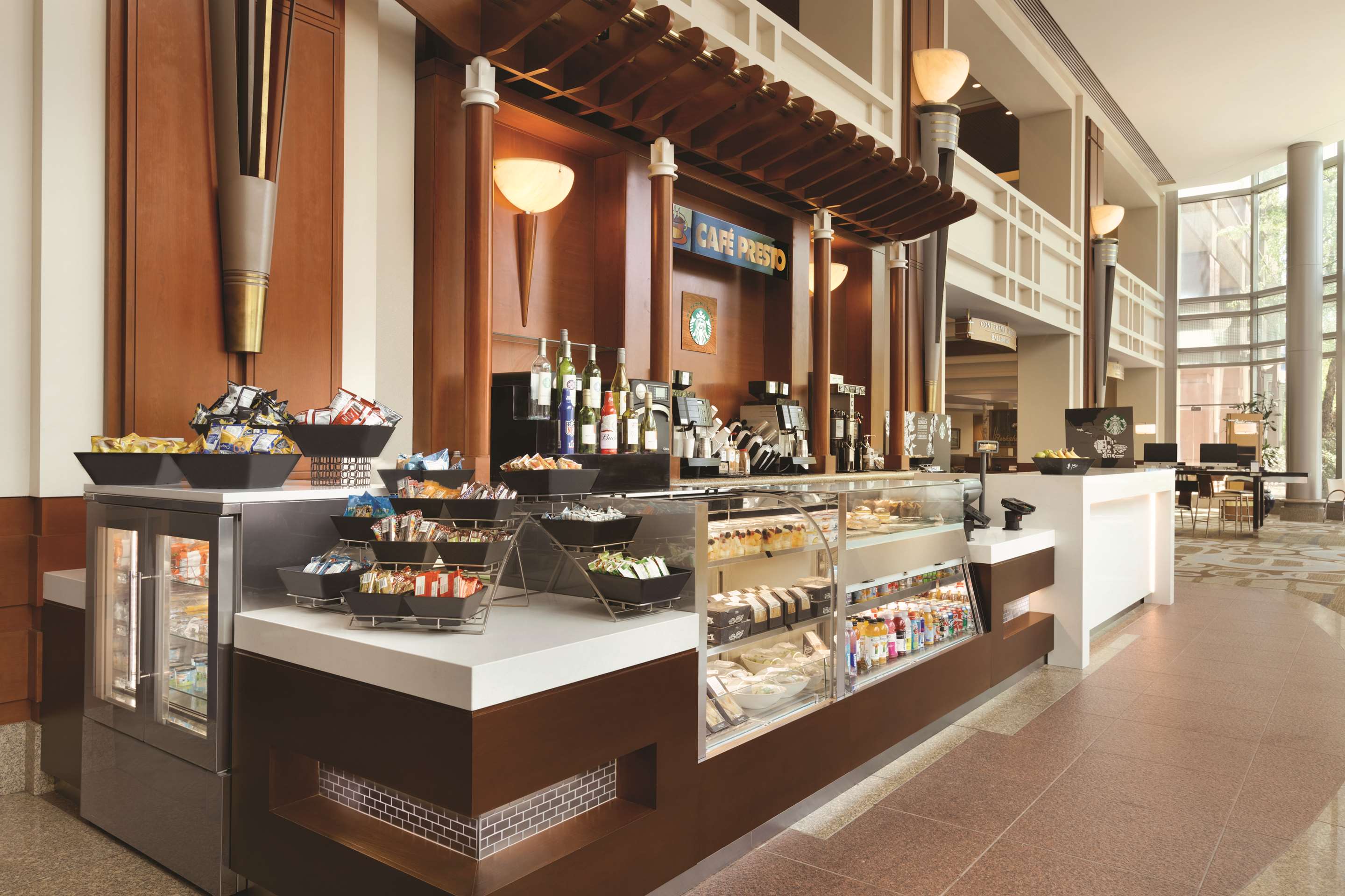 Restaurant | Hilton Boston Logan Airport