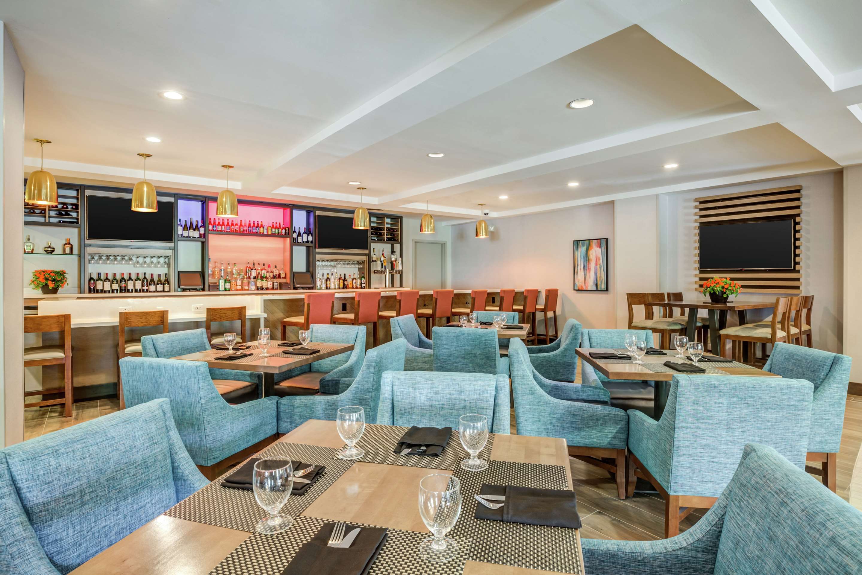 BarLounge | Hilton Garden Inn Boston/Waltham
