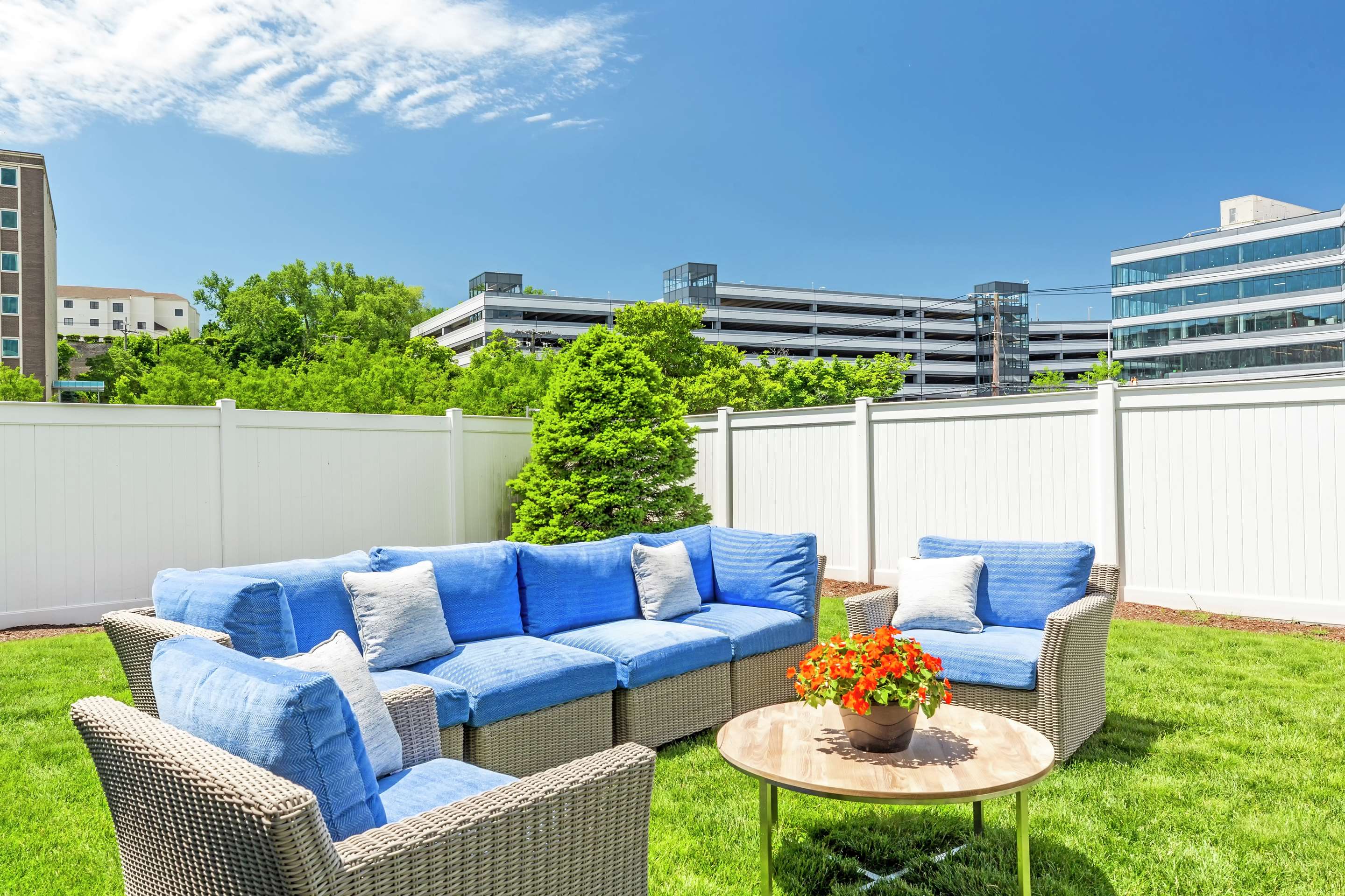 Property amenity | Hilton Garden Inn Boston/Waltham