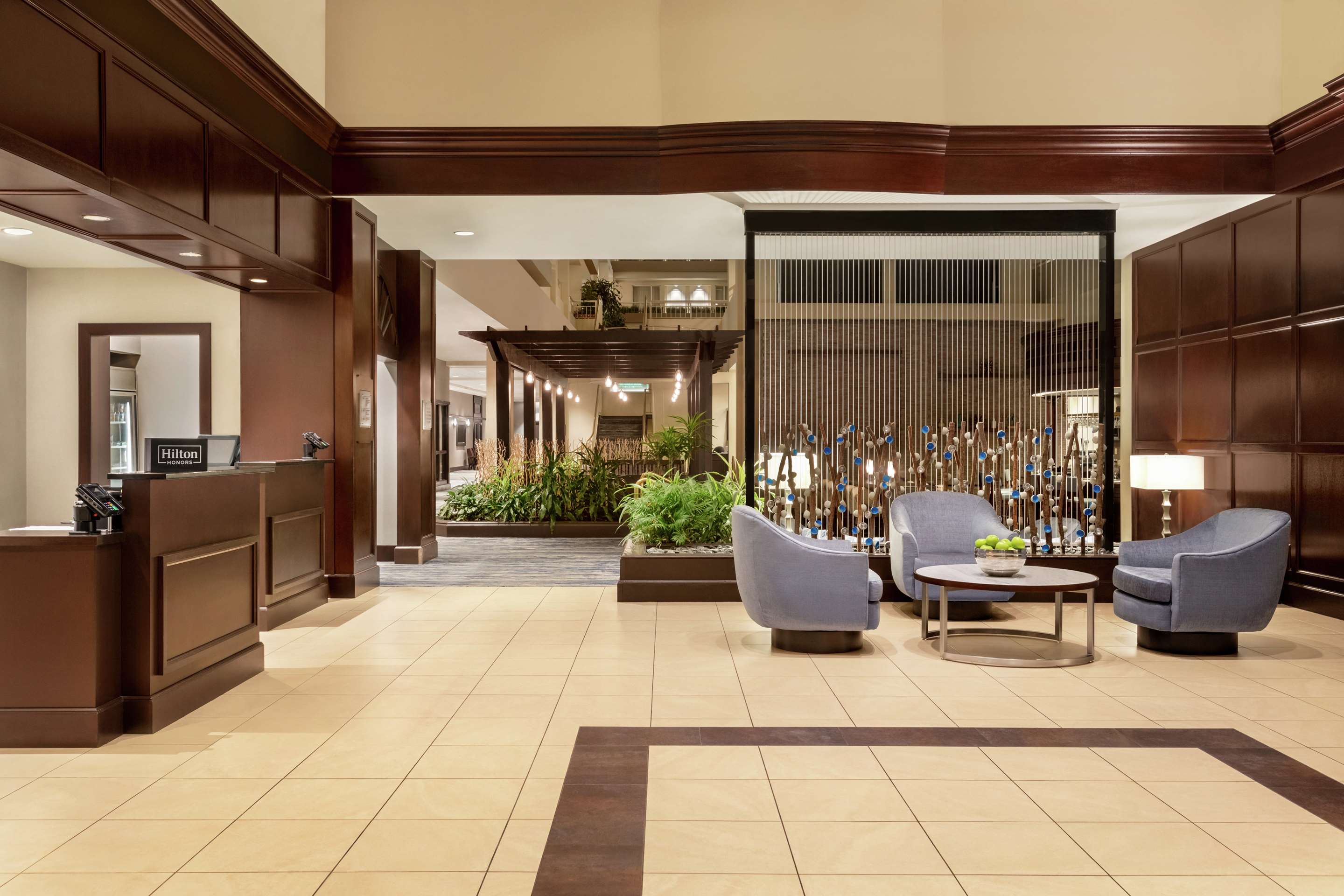 Lobby | Embassy Suites by Hilton Boston Waltham