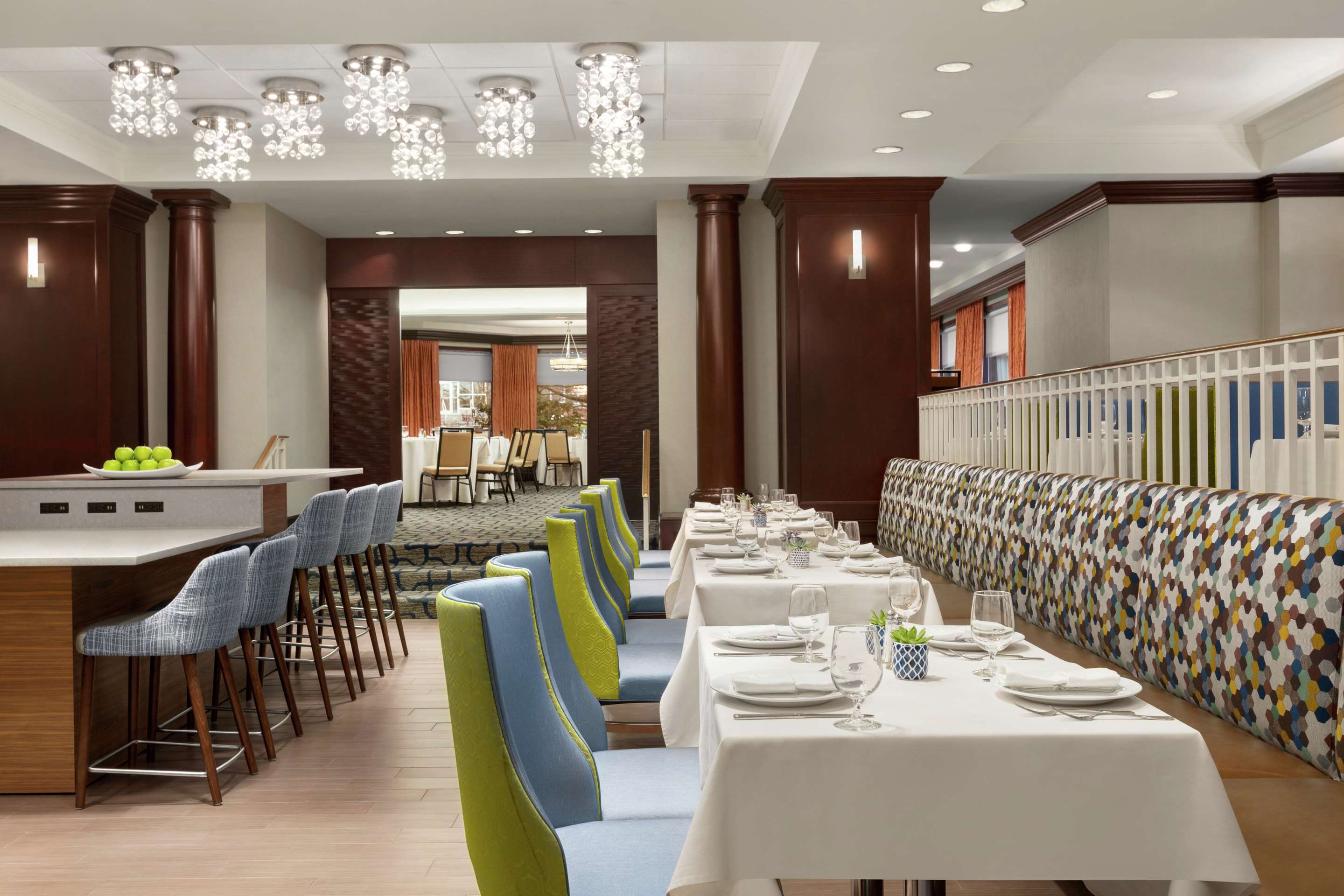 Restaurant | Embassy Suites by Hilton Boston Waltham