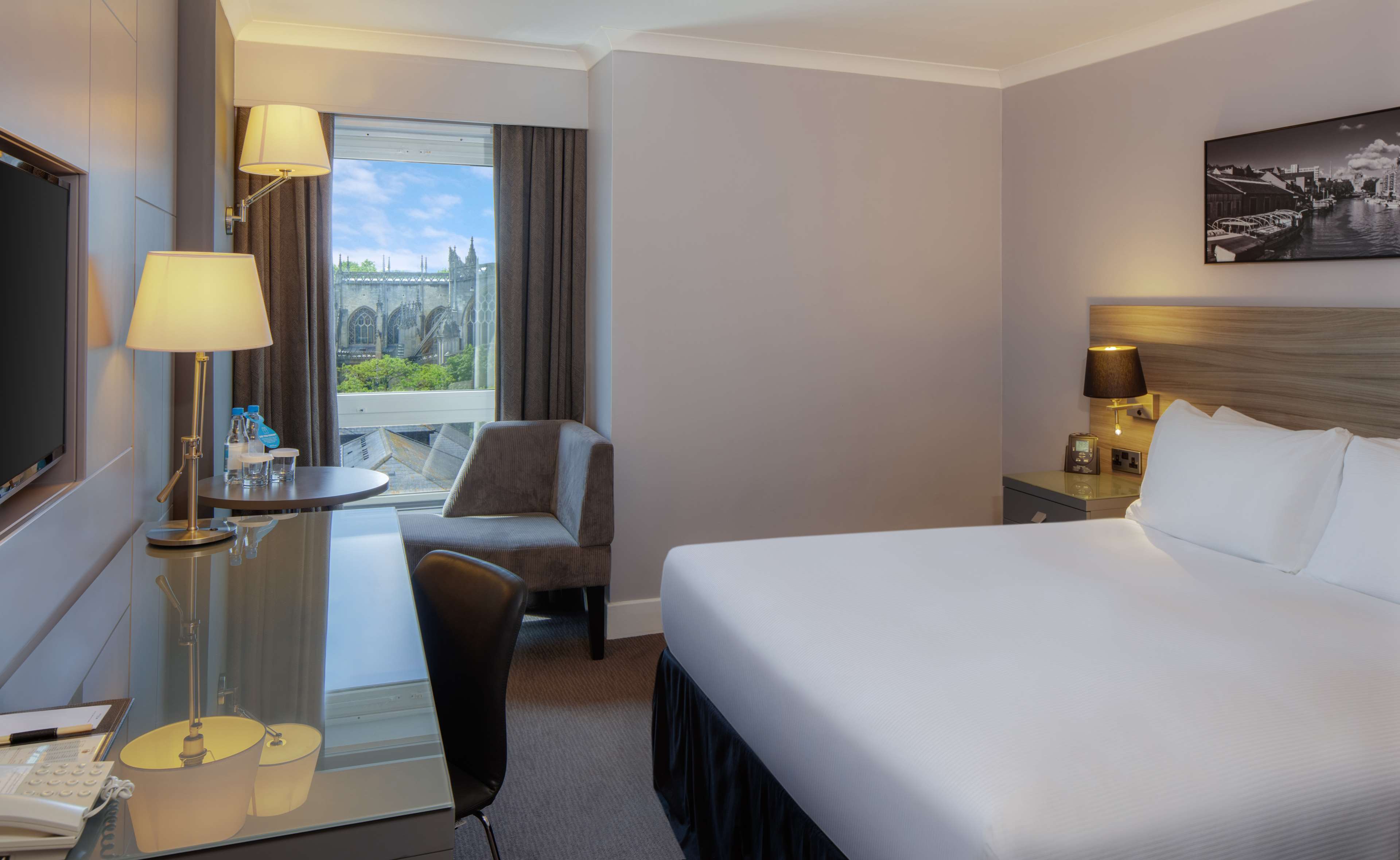 Doubletree by Hilton Bristol Room Type - SUPERIOR QUEEN GUEST ROOM