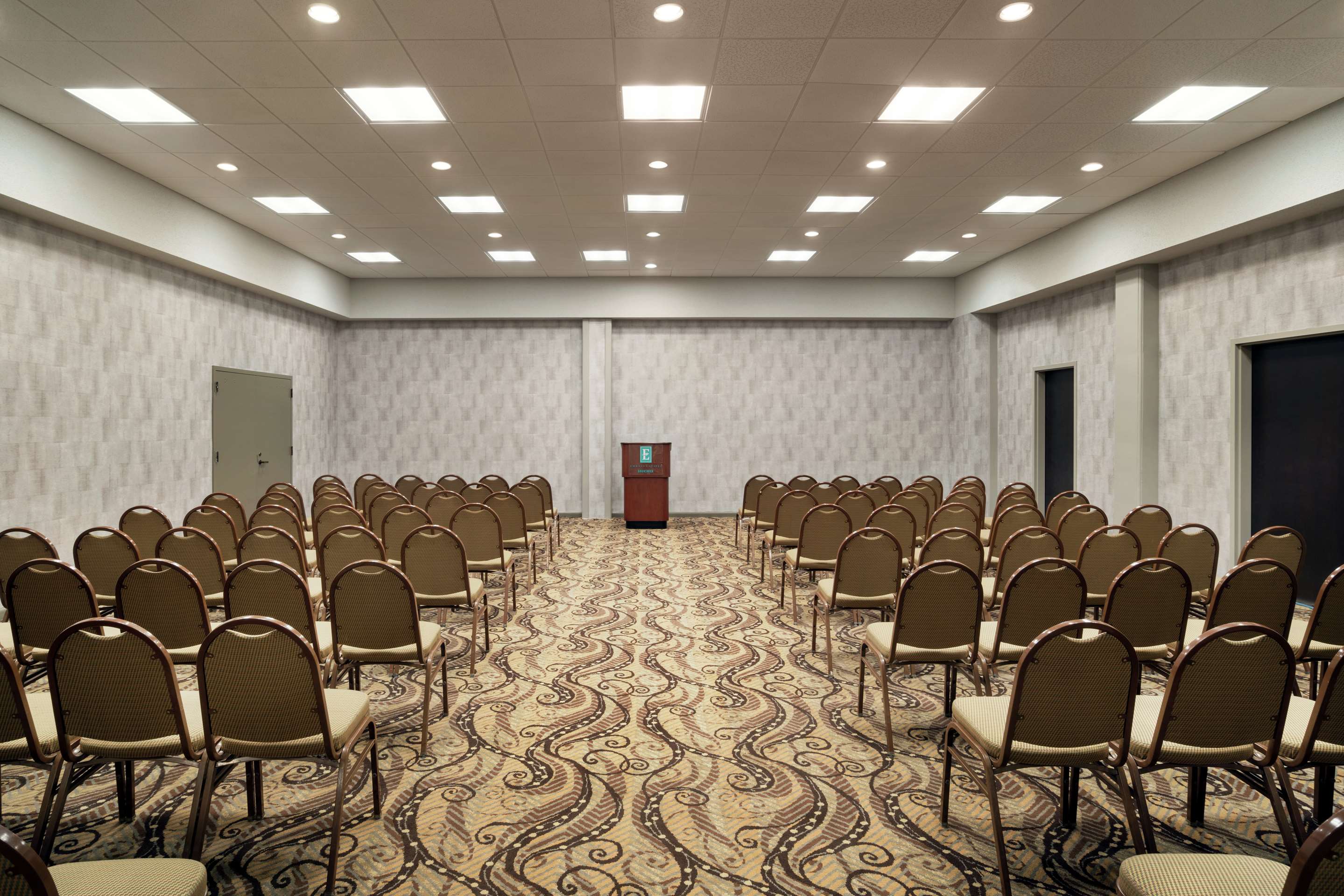 Meeting Room | Embassy Suites Brunswick