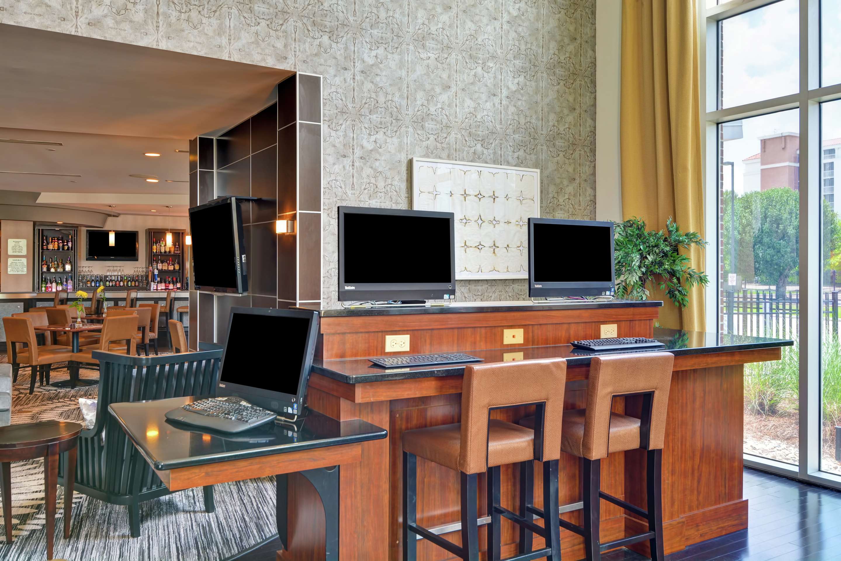 Business Center | DoubleTree by Hilton Hotel Baton Rouge