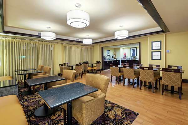  - Hampton Inn Baton Rouge - I-10, Exit 158