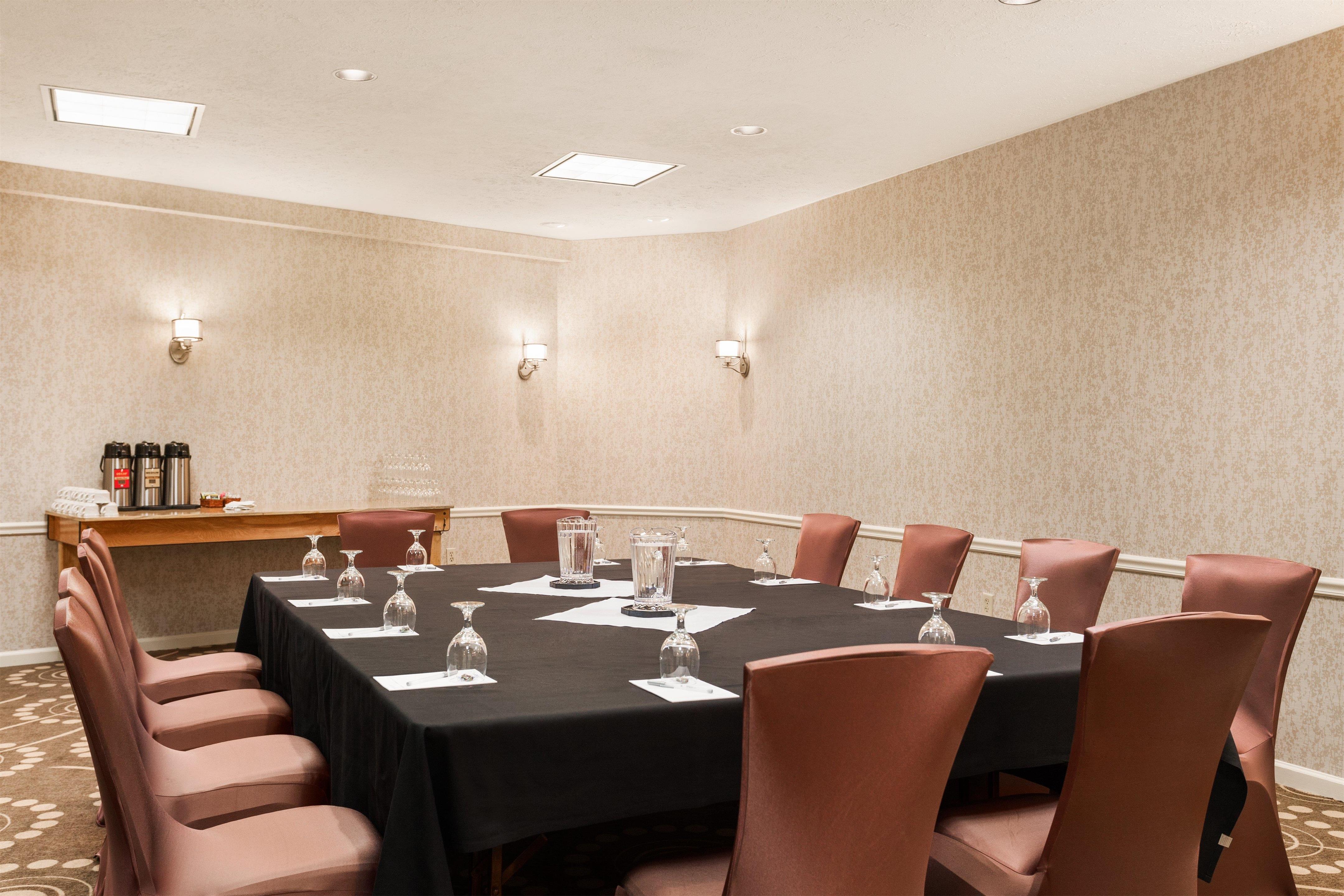 Meeting Room | Hampton Inn Colchester