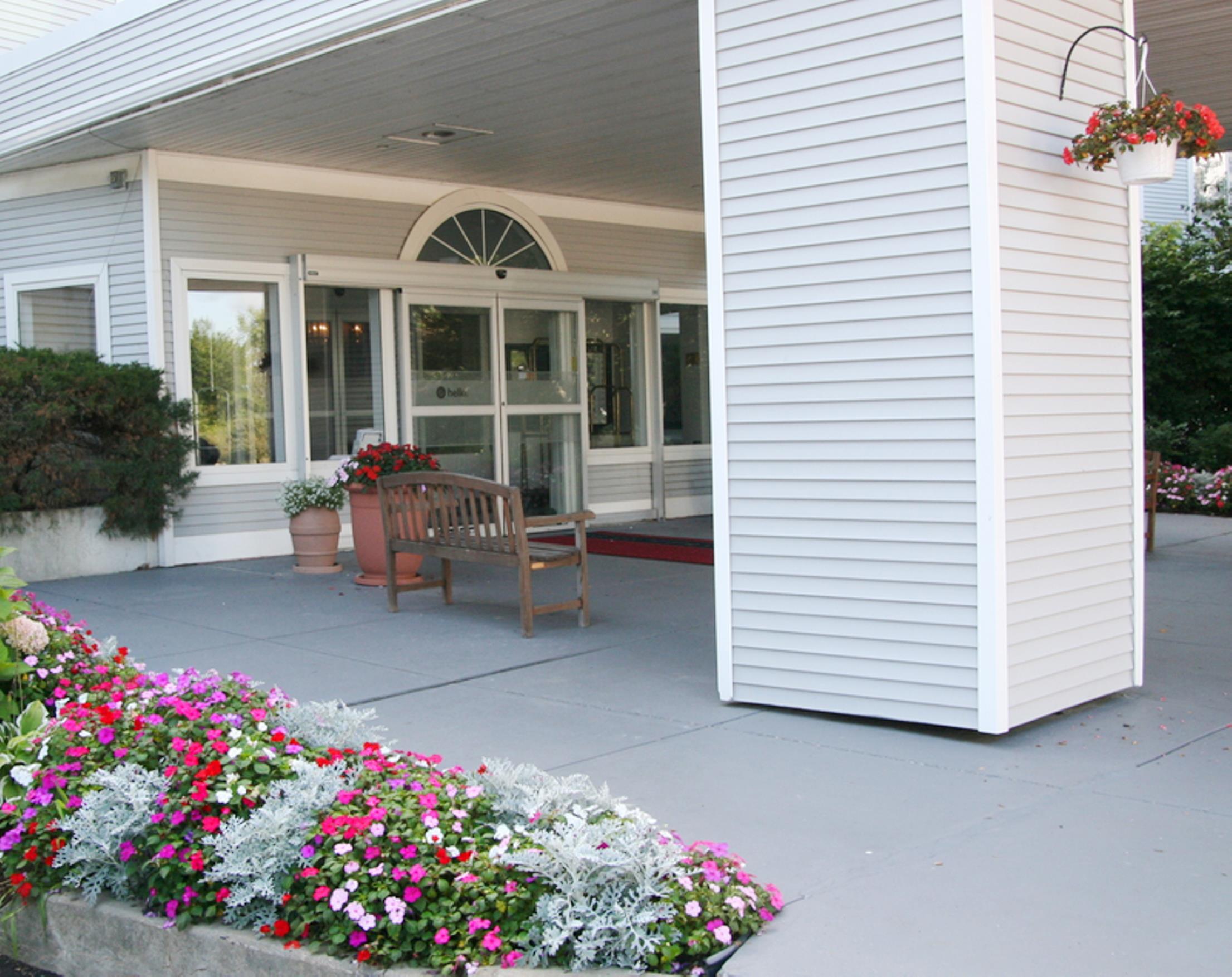 Exterior | Hampton Inn Colchester