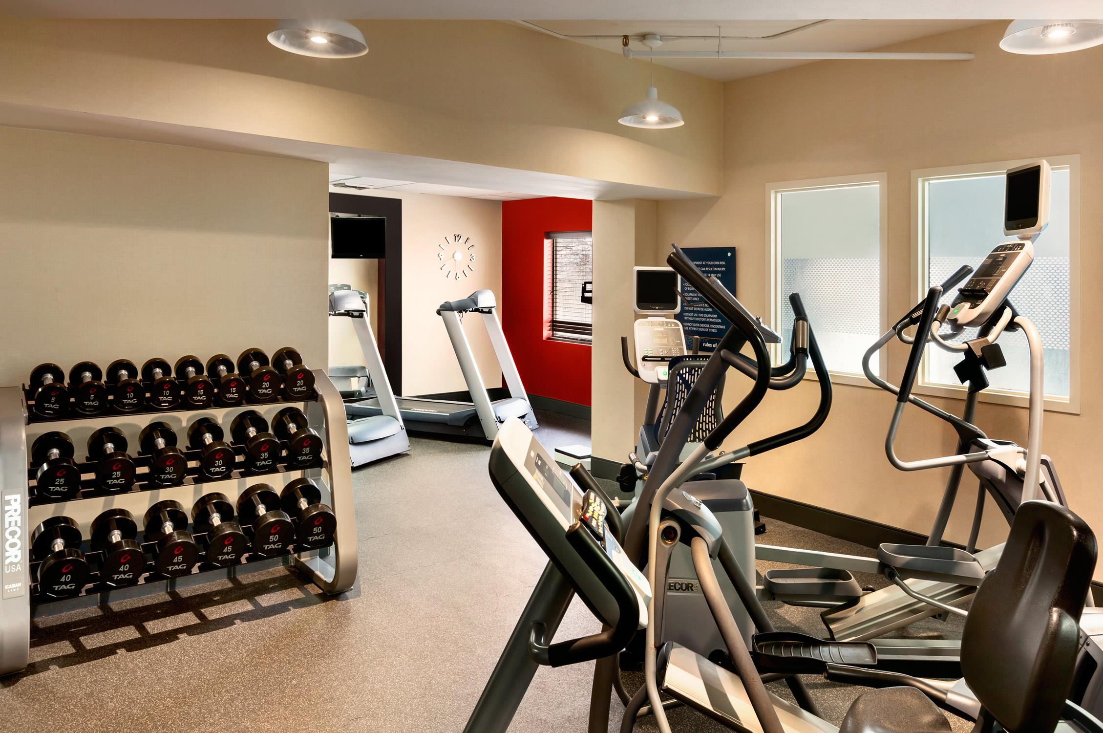 Health club fitness center gym | Hampton Inn Colchester