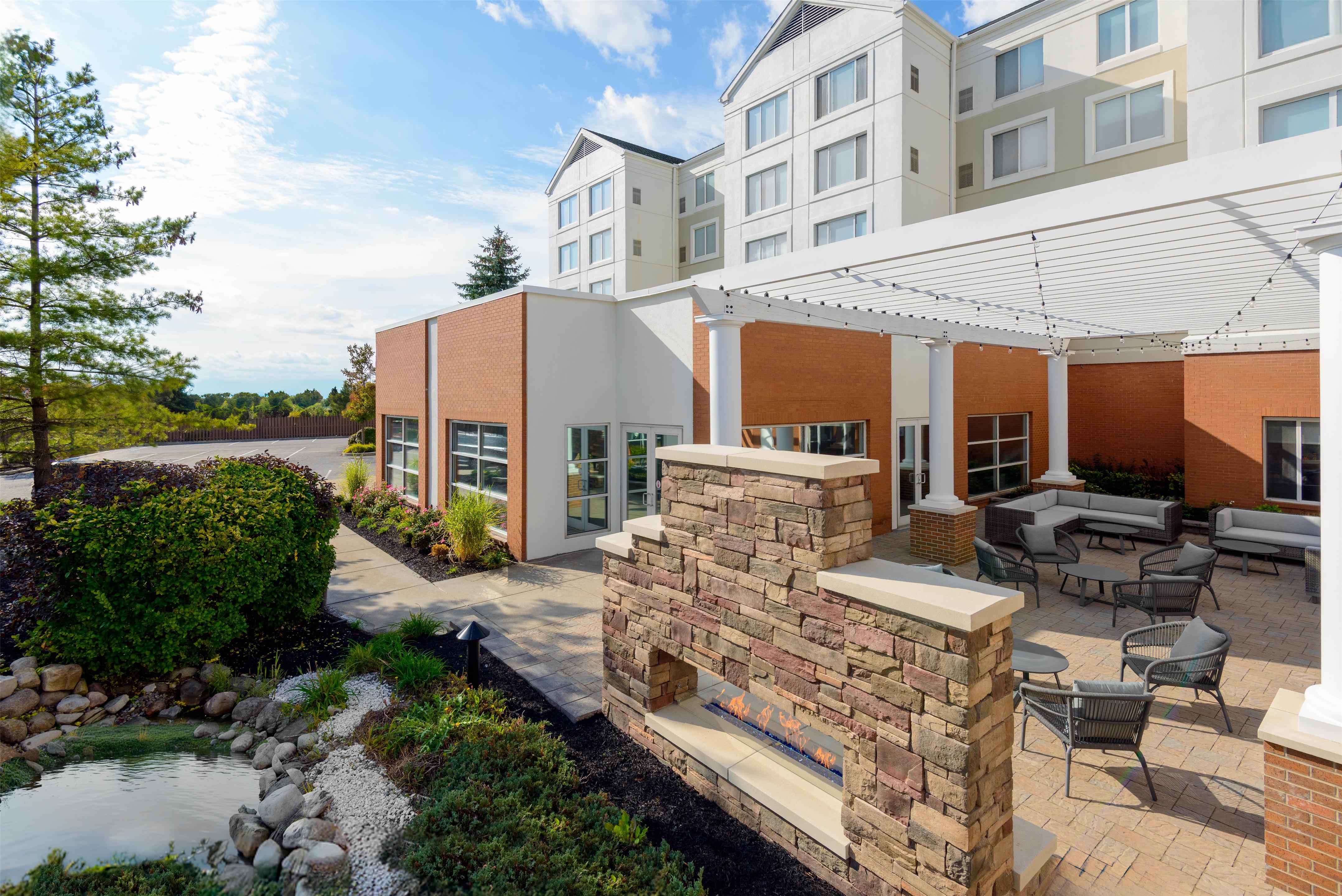 Exterior | Hilton Garden Inn Buffalo Airport