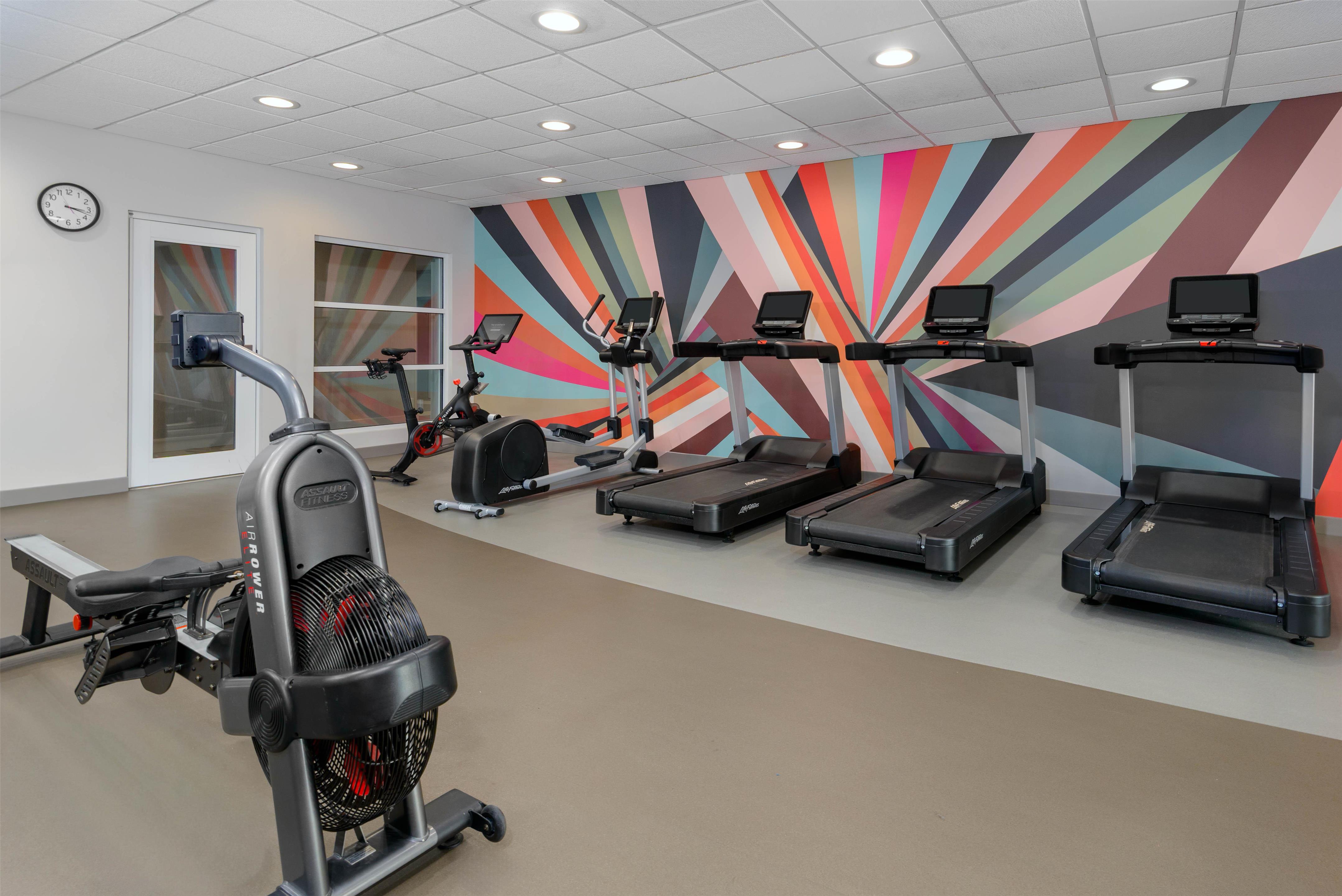 Health club fitness center gym | Hilton Garden Inn Buffalo Airport