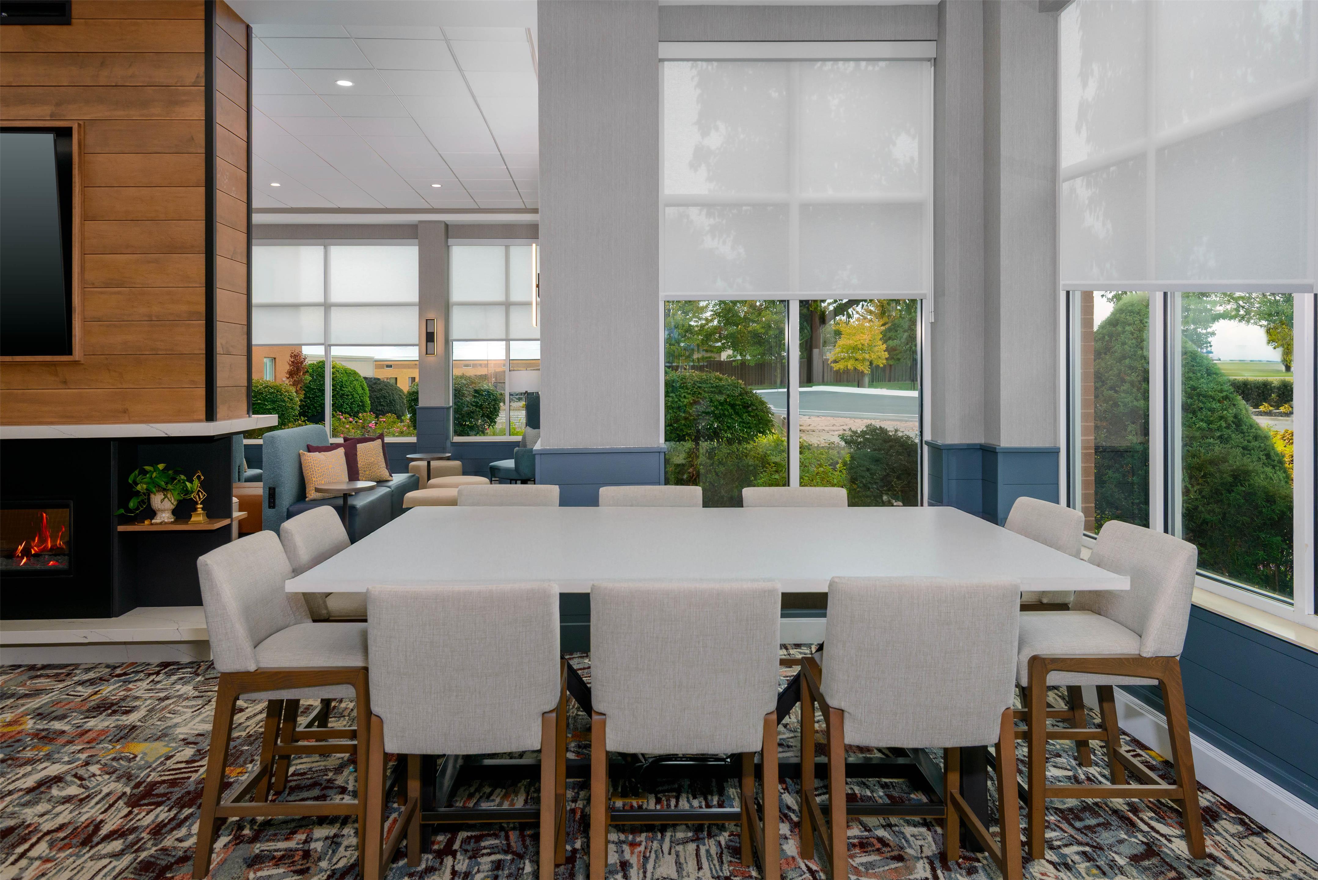 Lobby | Hilton Garden Inn Buffalo Airport