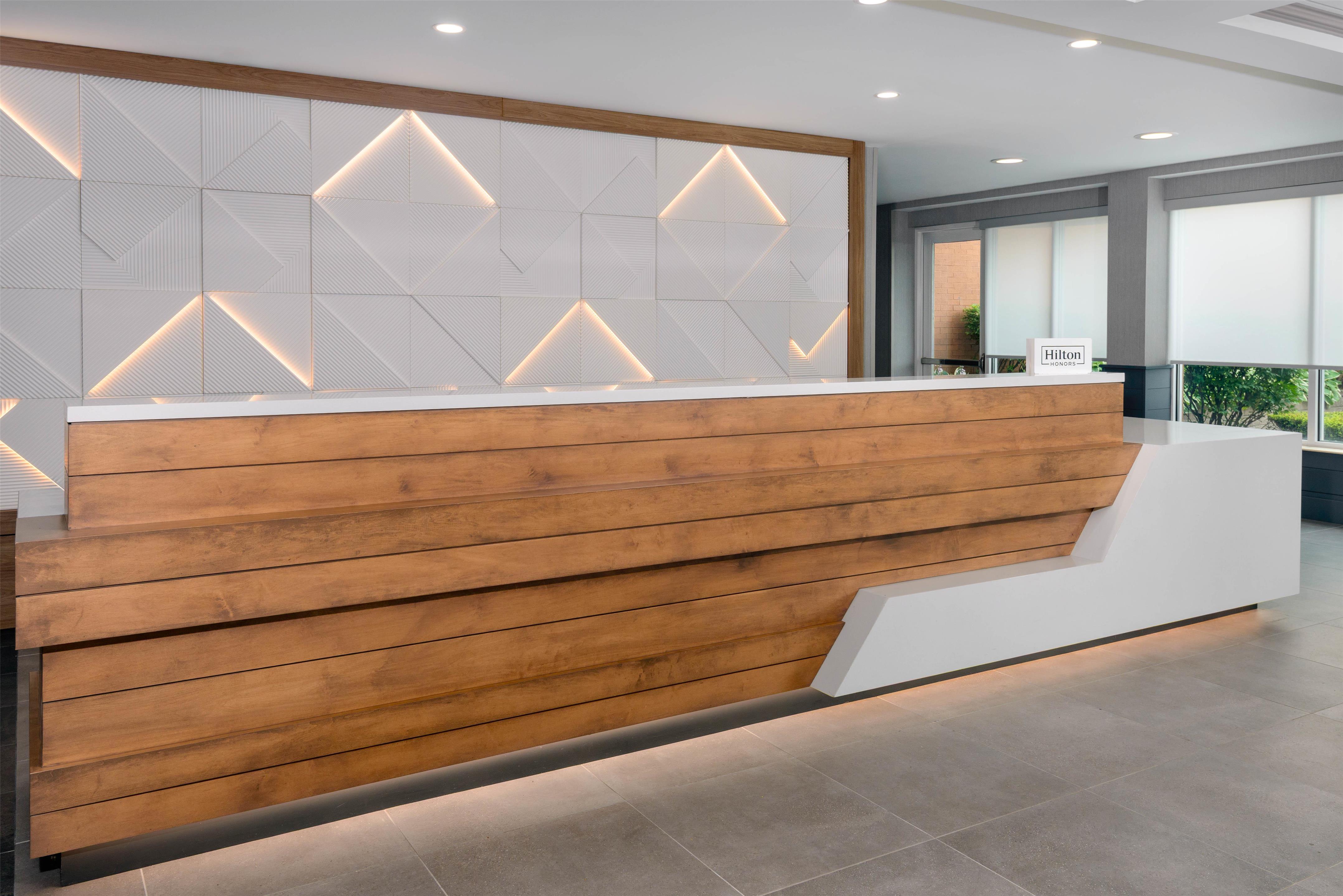 Reception | Hilton Garden Inn Buffalo Airport