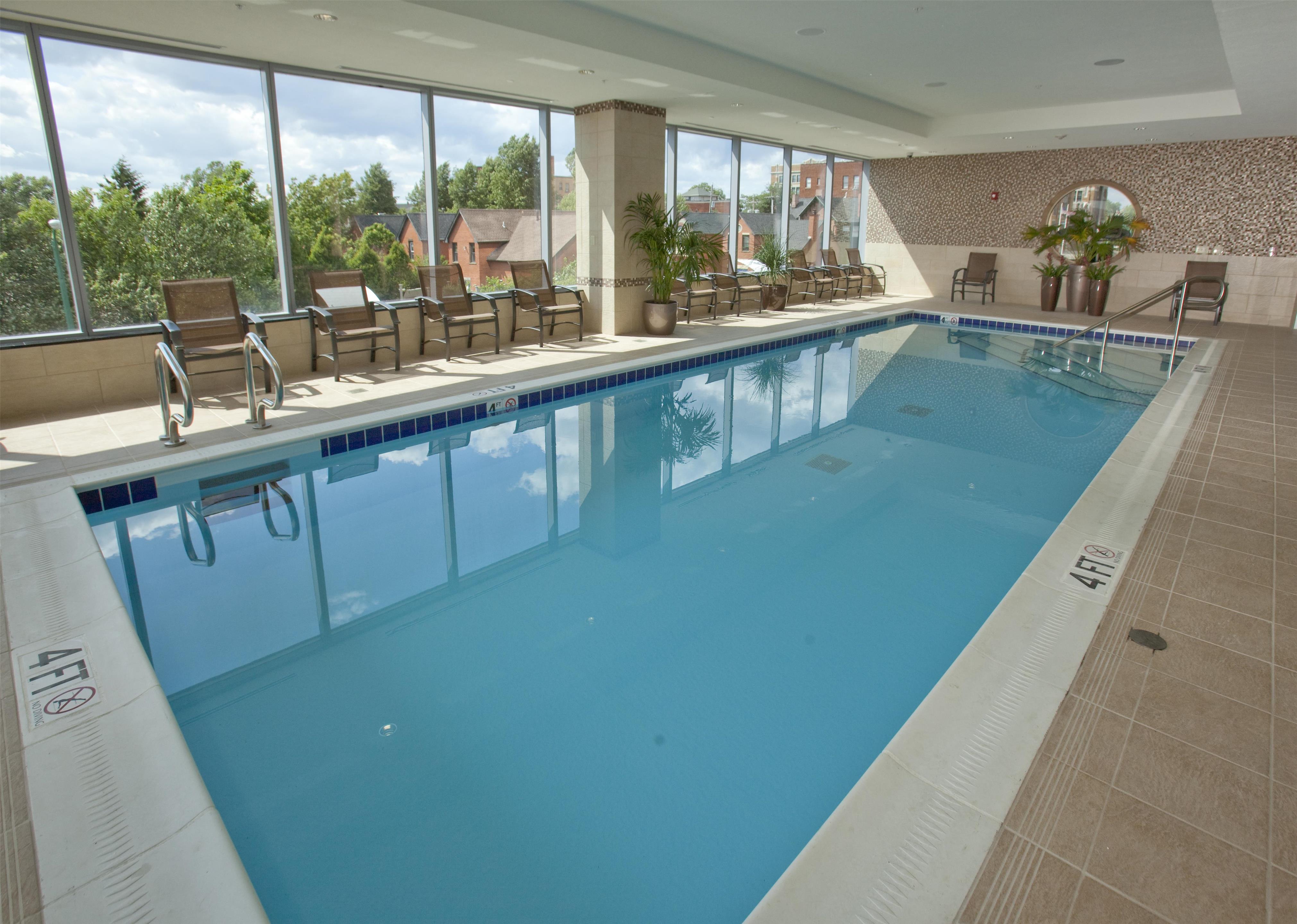 Pool | Embassy Suites Buffalo