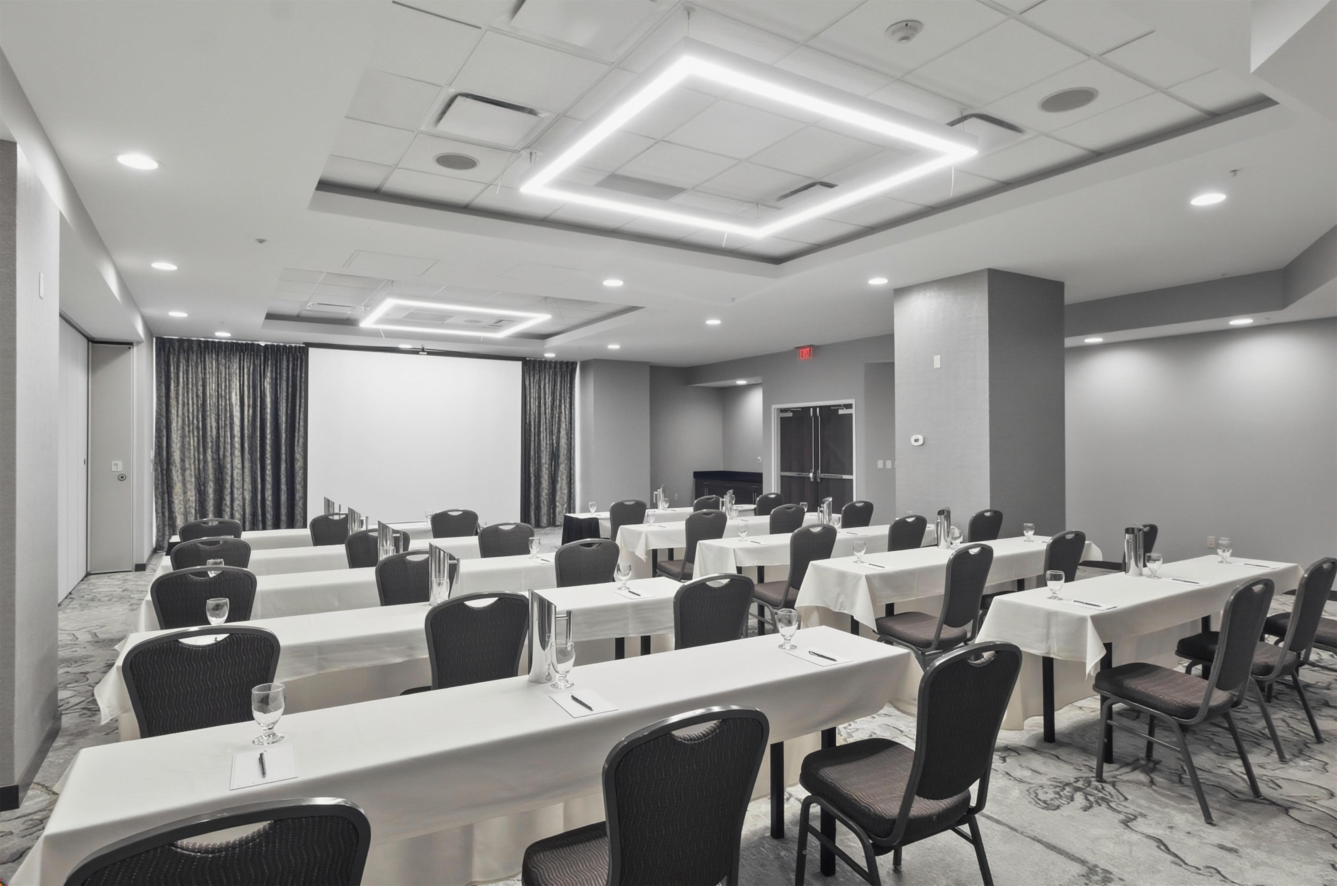 Meeting Room | Embassy Suites Buffalo