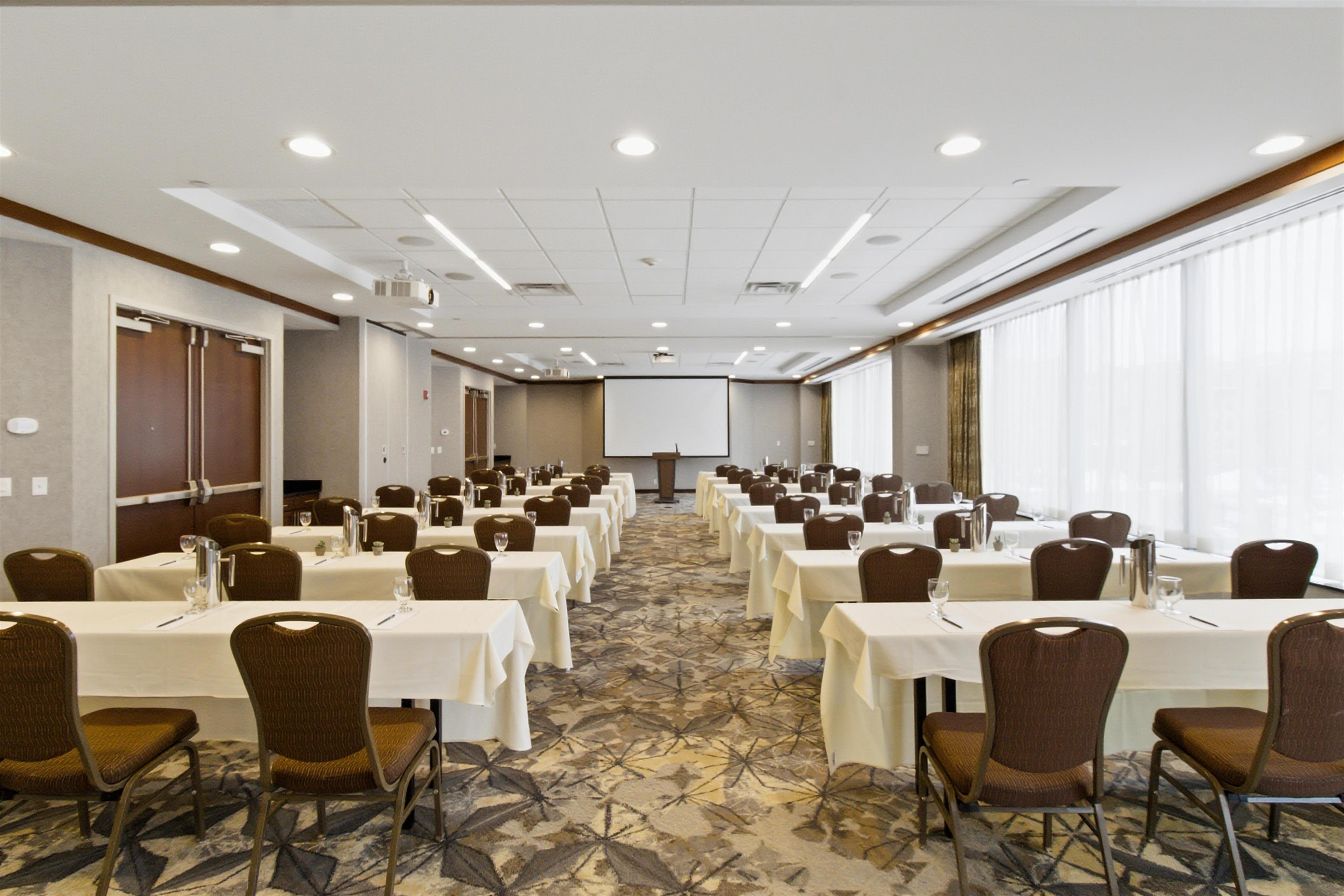 Meeting Room | Embassy Suites Buffalo
