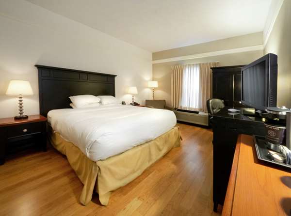  - DoubleTree by Hilton Hotel Amherst