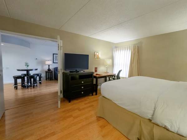  - DoubleTree by Hilton Hotel Amherst
