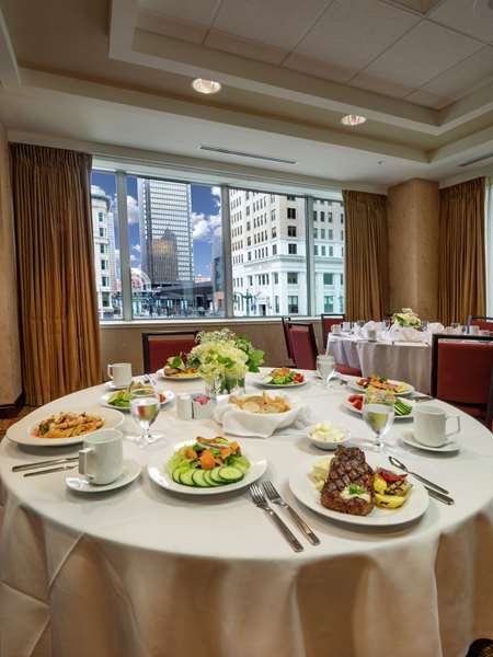 Restaurant - Hilton Garden Inn Downtown Buffalo