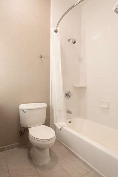  - Hilton Garden Inn Calabasas