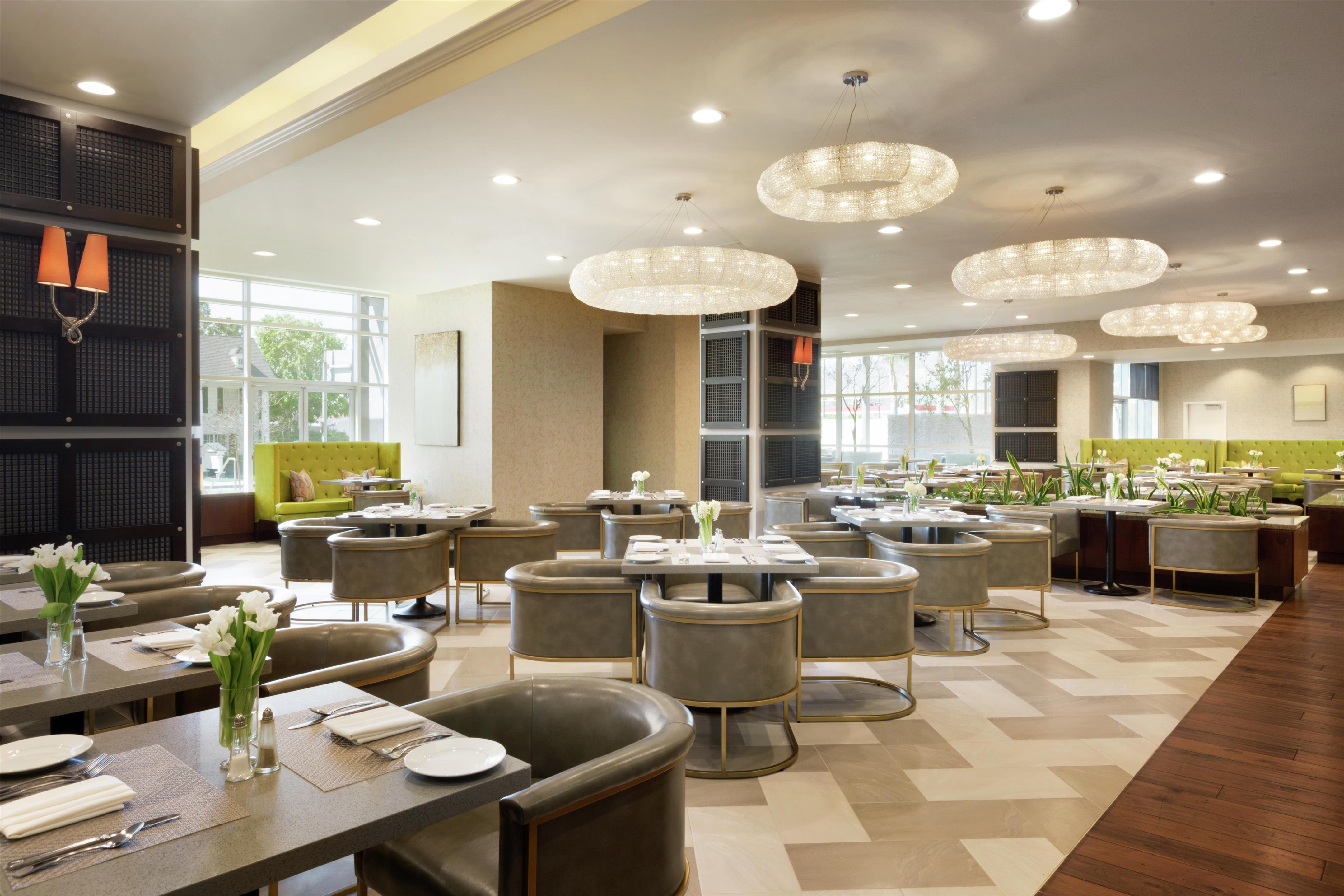 Restaurant | Embassy Suites by Hilton Los Angeles Glendale