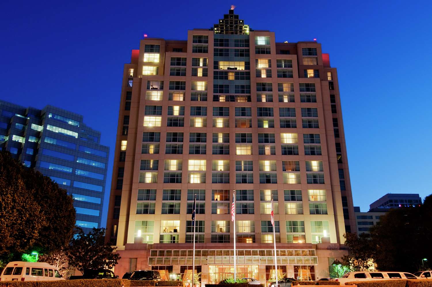 Hilton Hotel Glendale, CA See Discounts