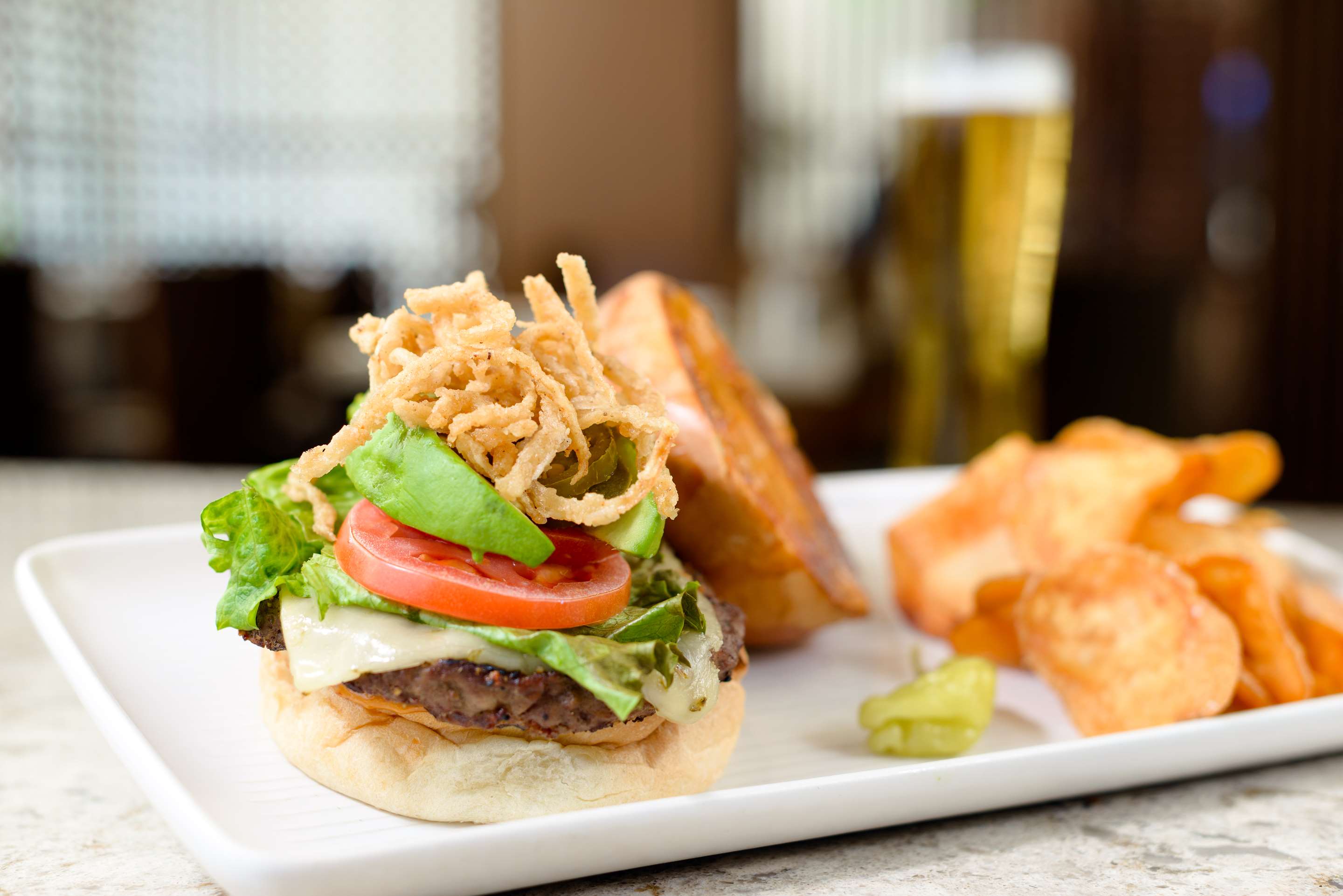 Restaurant | Hilton Woodland Hills / Los Angeles