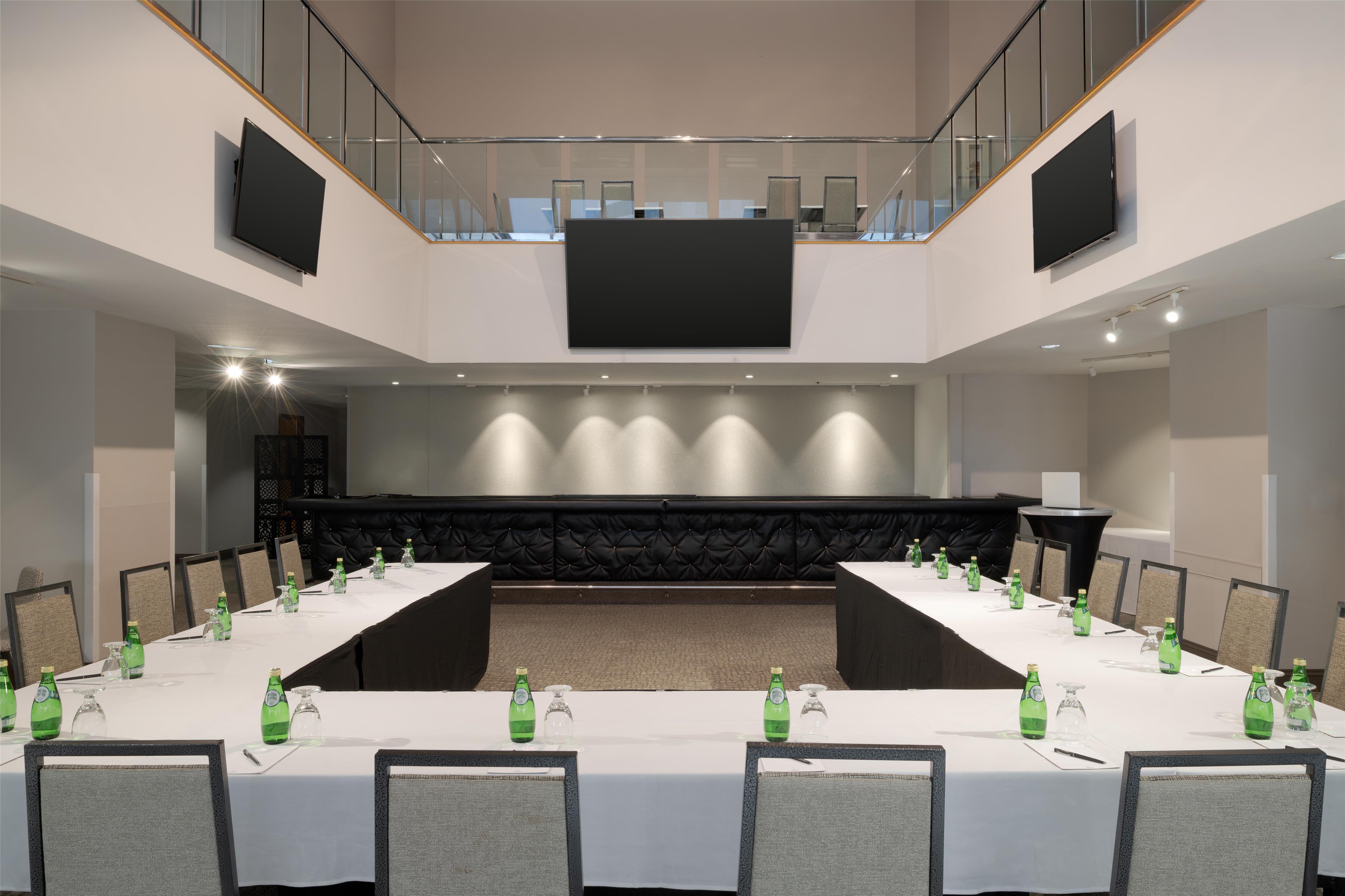 Meeting Room | Hilton Woodland Hills / Los Angeles