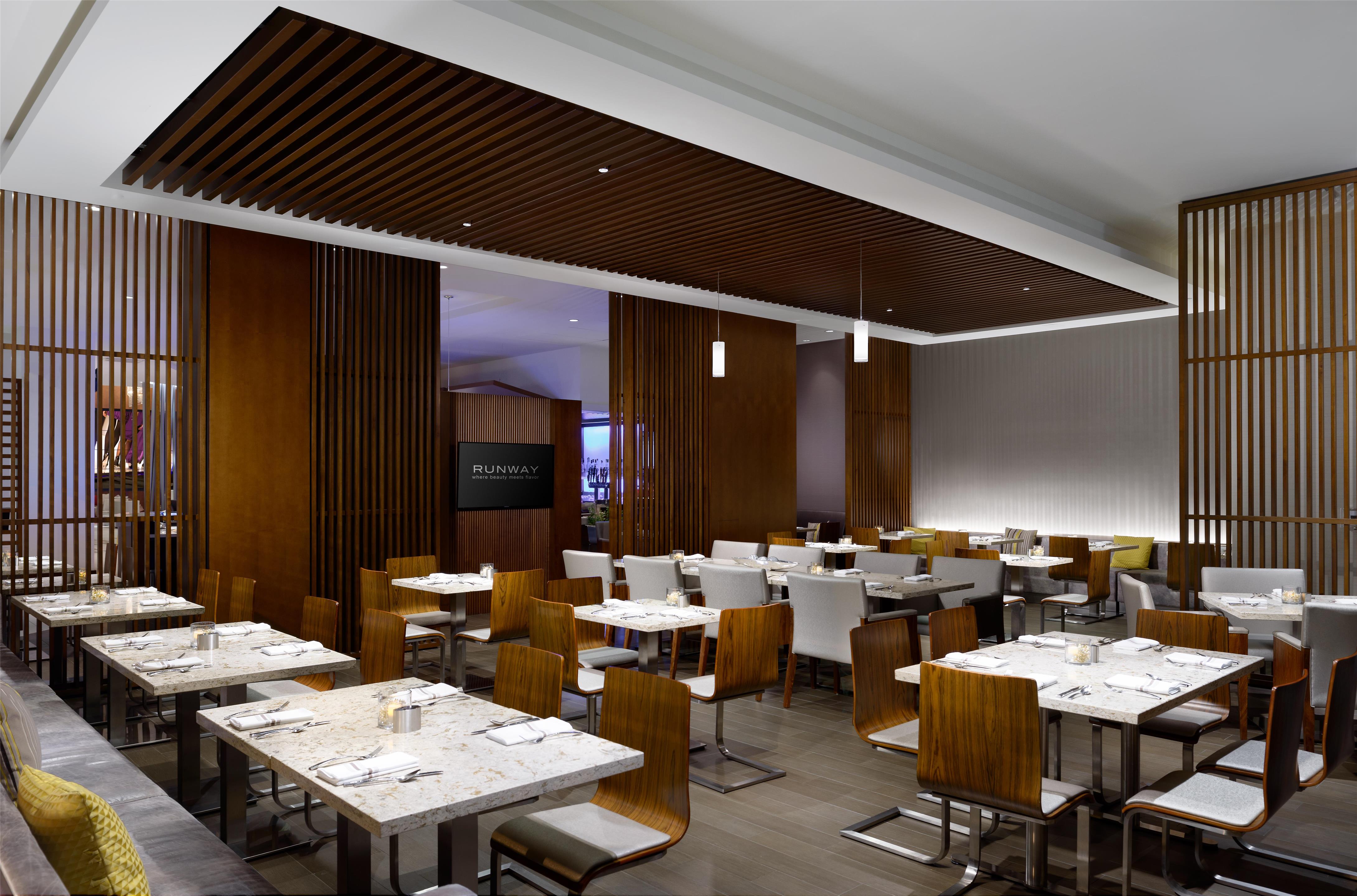 Restaurant | Hilton Woodland Hills / Los Angeles