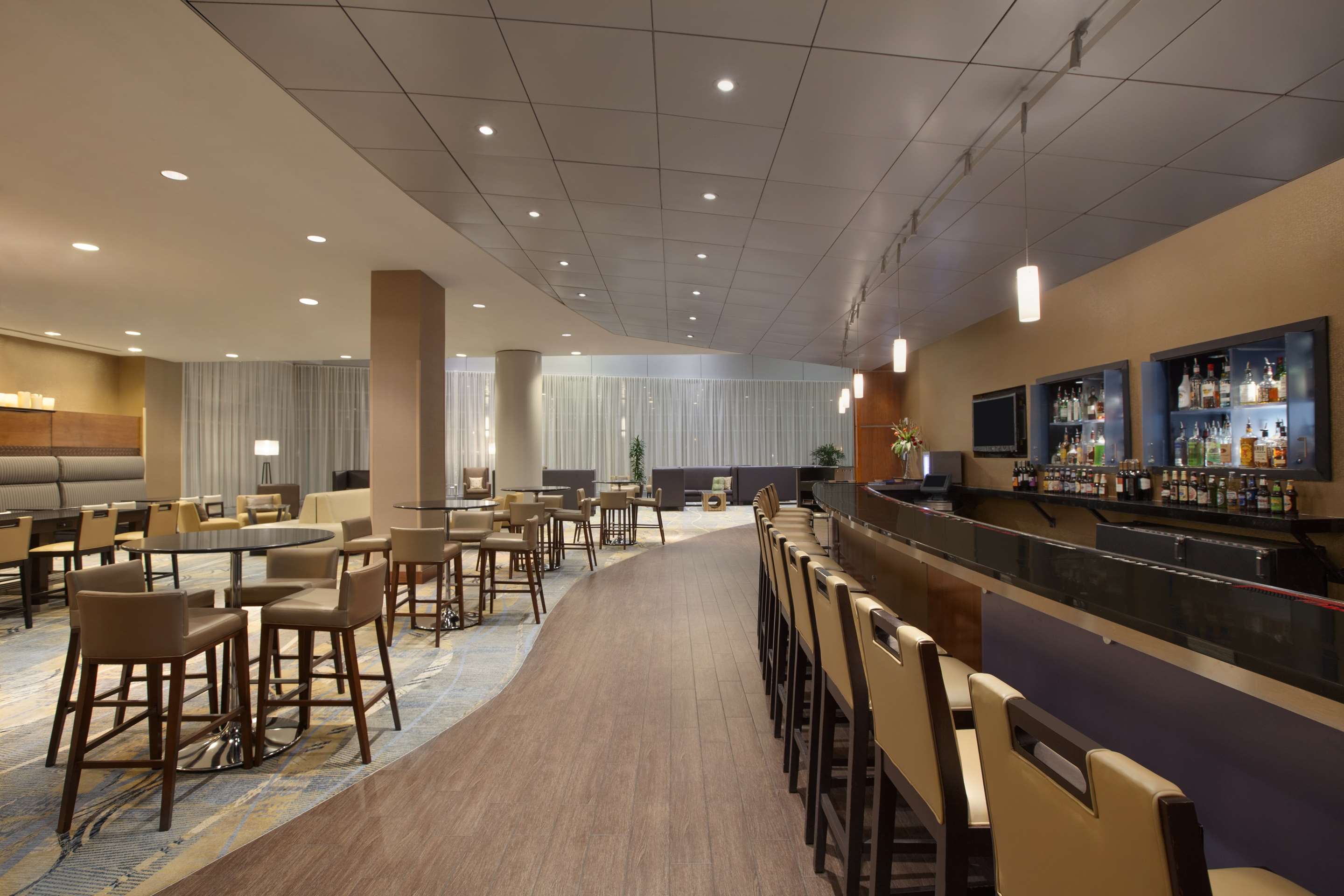 Restaurant | Hilton Baltimore BWI Airport