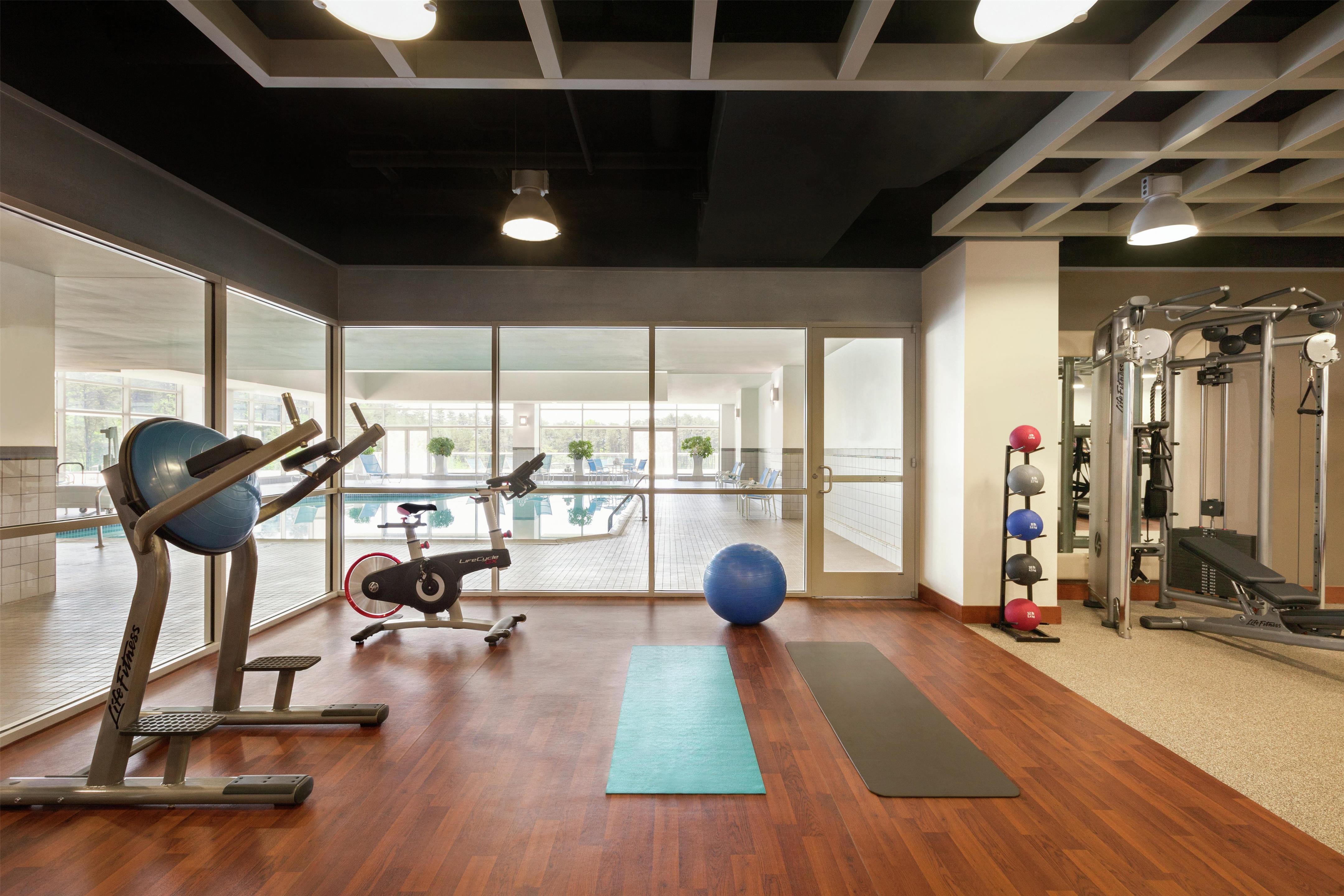 Health club fitness center gym | Hilton Baltimore BWI Airport