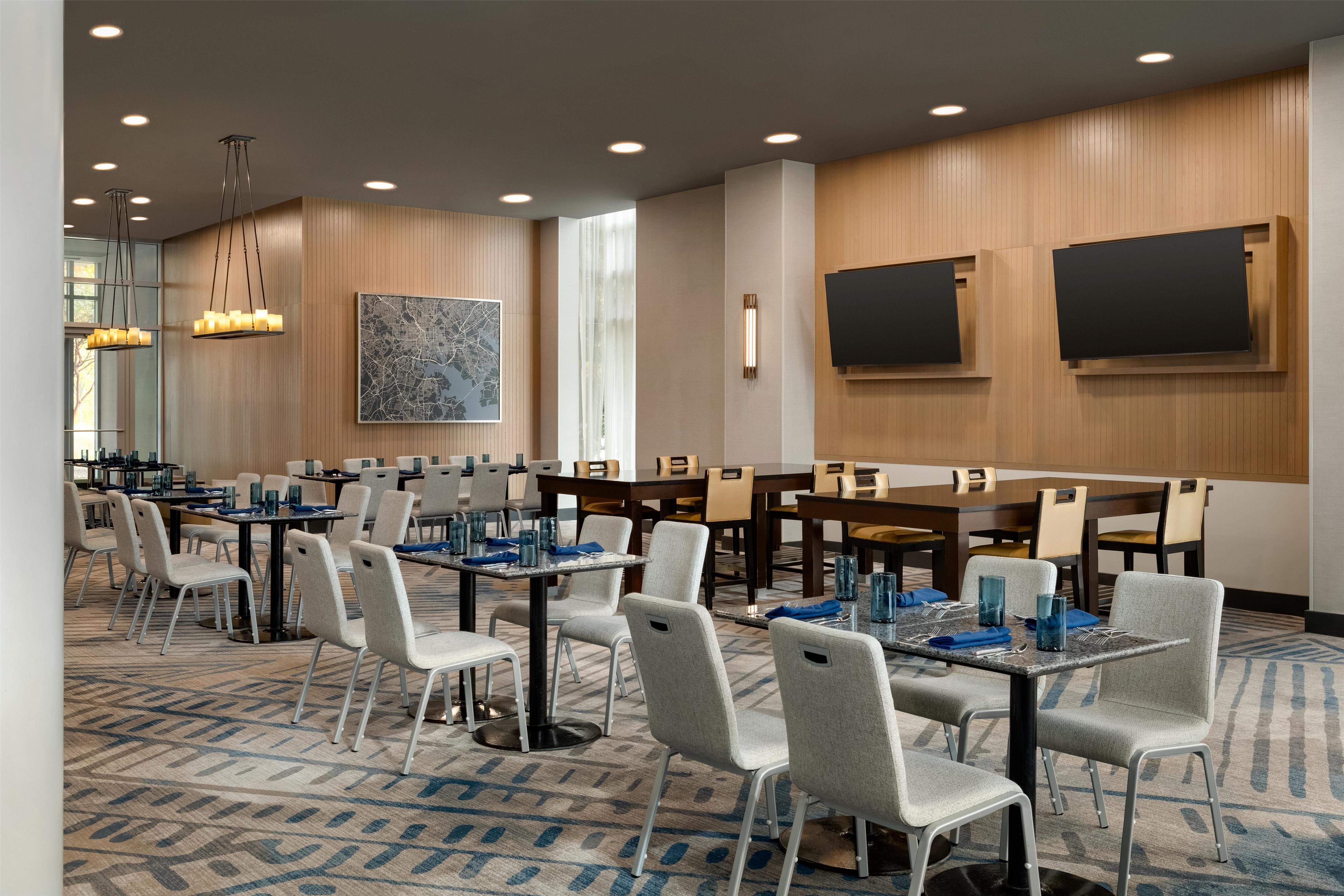 Restaurant | Hilton Baltimore BWI Airport