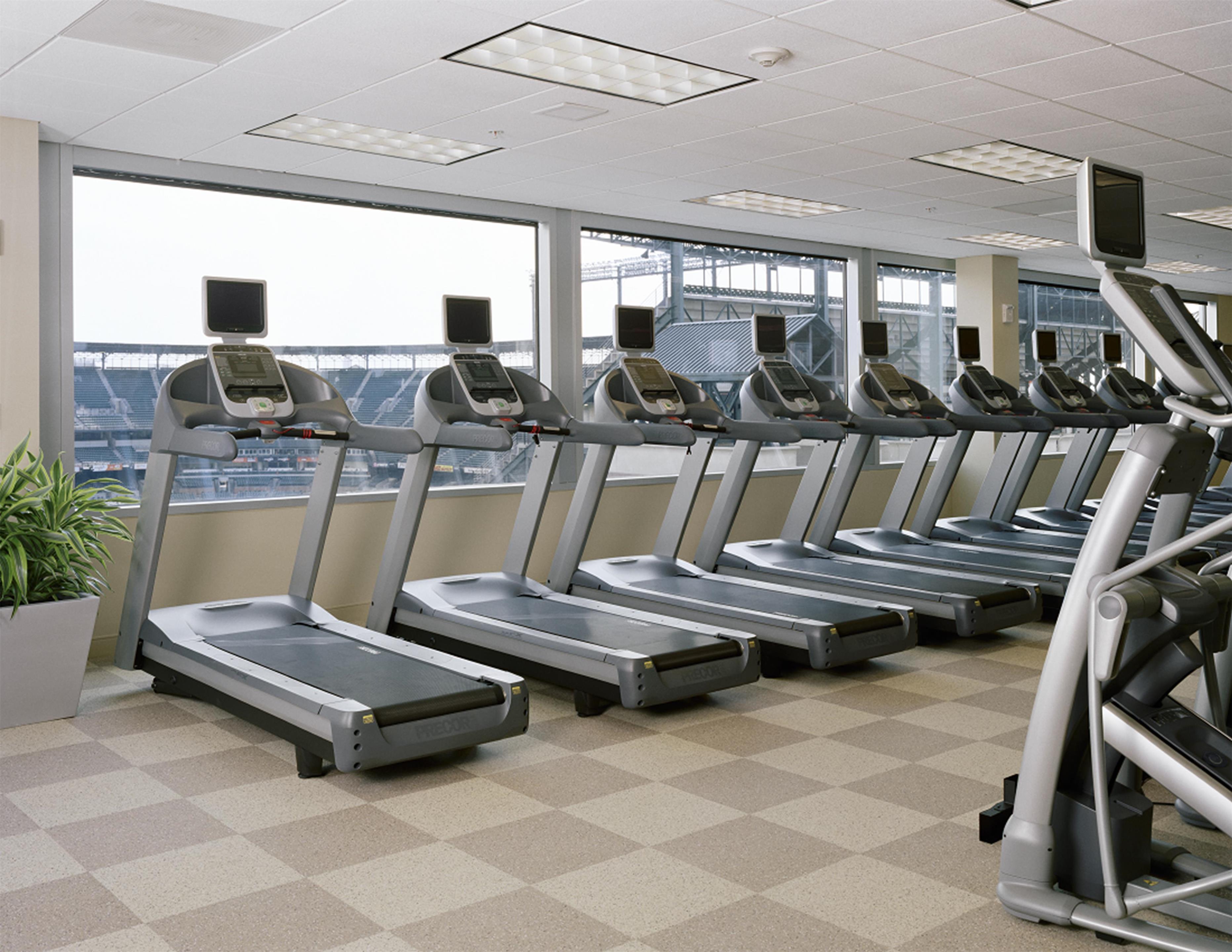 Health club fitness center gym | Hilton Baltimore Inner Harbor