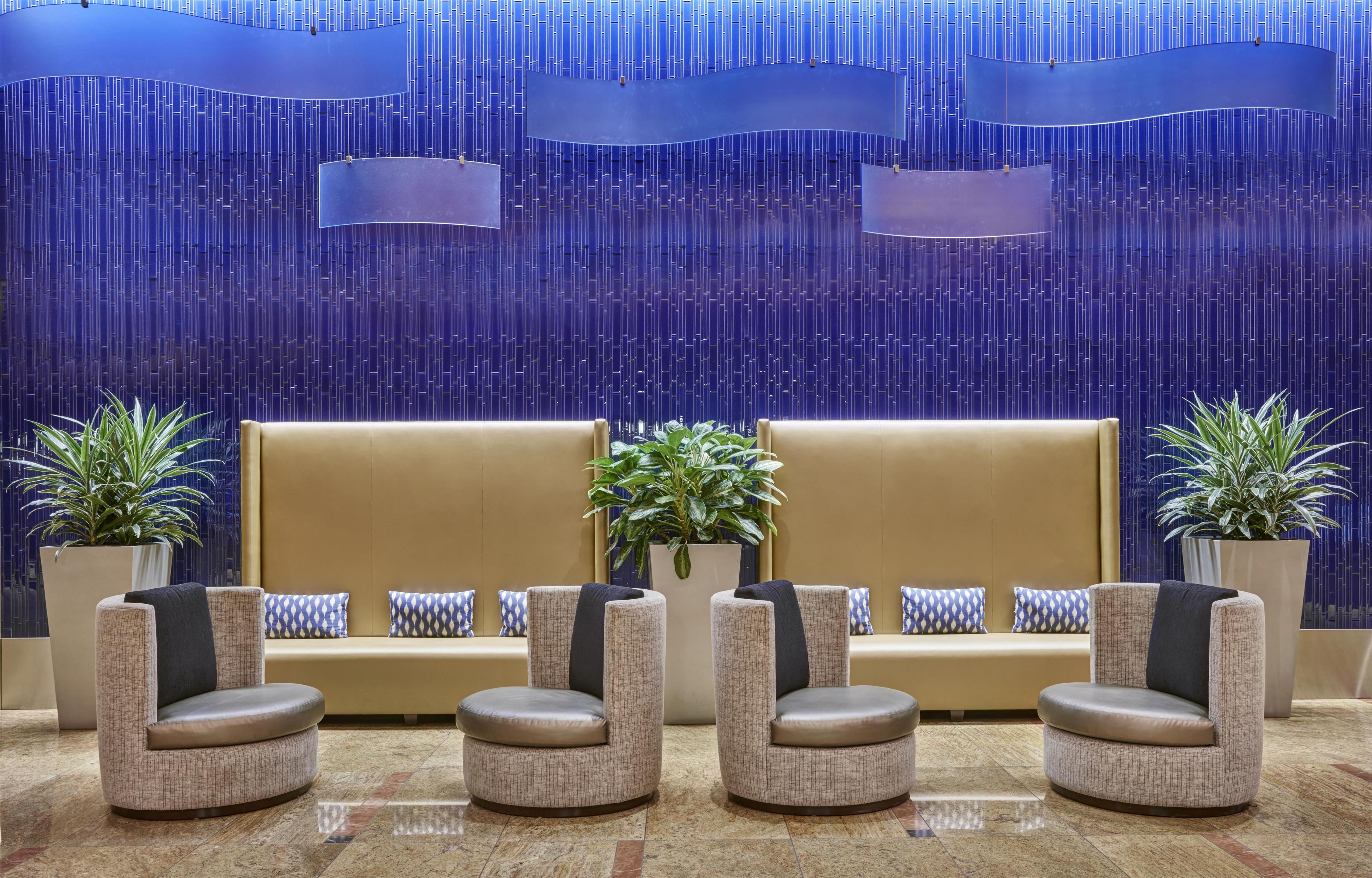 Lobby | Hilton Baltimore Inner Harbor
