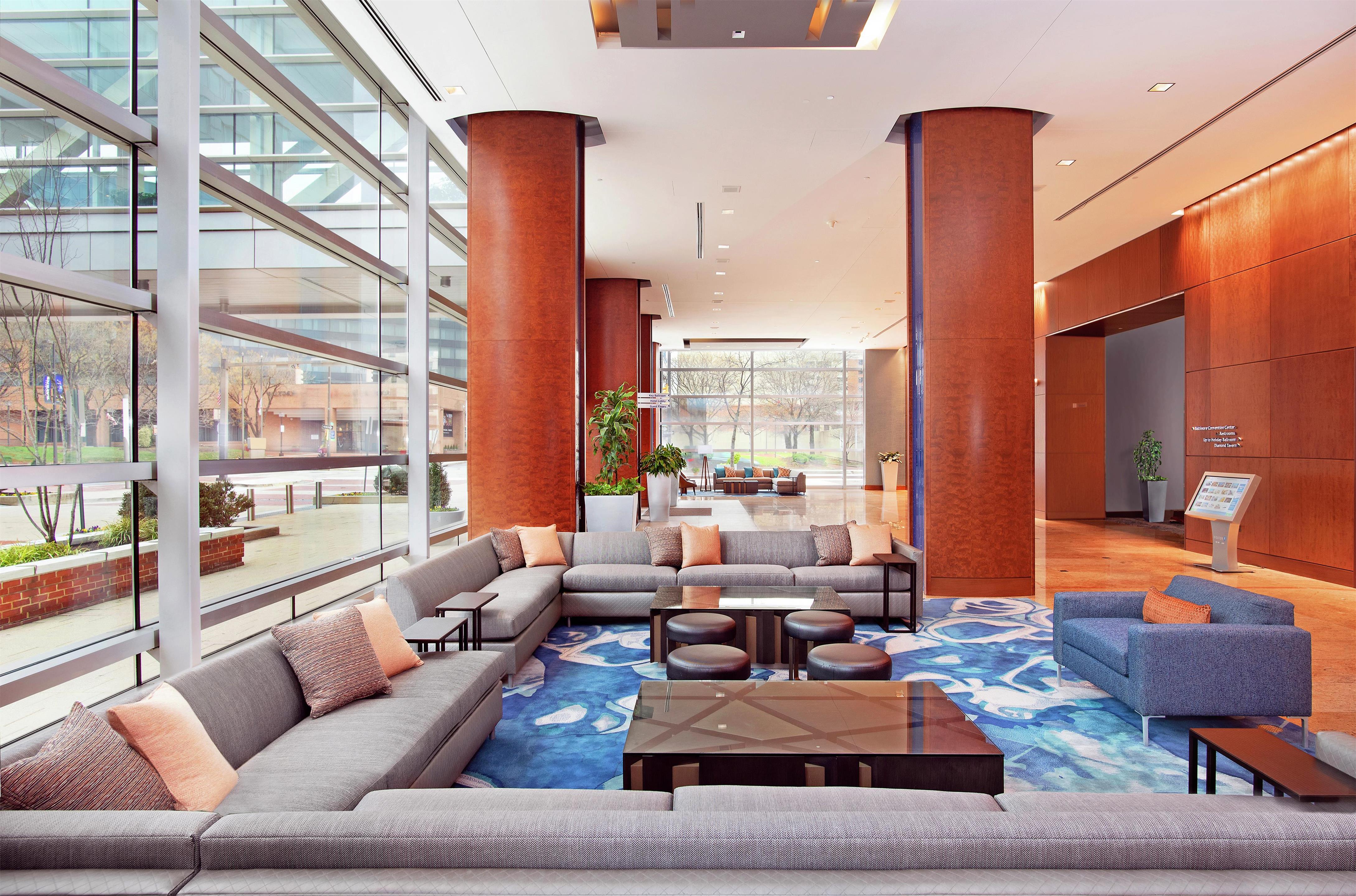 Lobby | Hilton Baltimore Inner Harbor