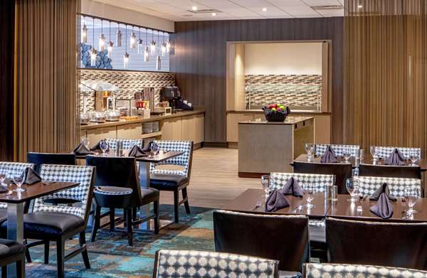 Amenities - DoubleTree by Hilton Hotel Columbia